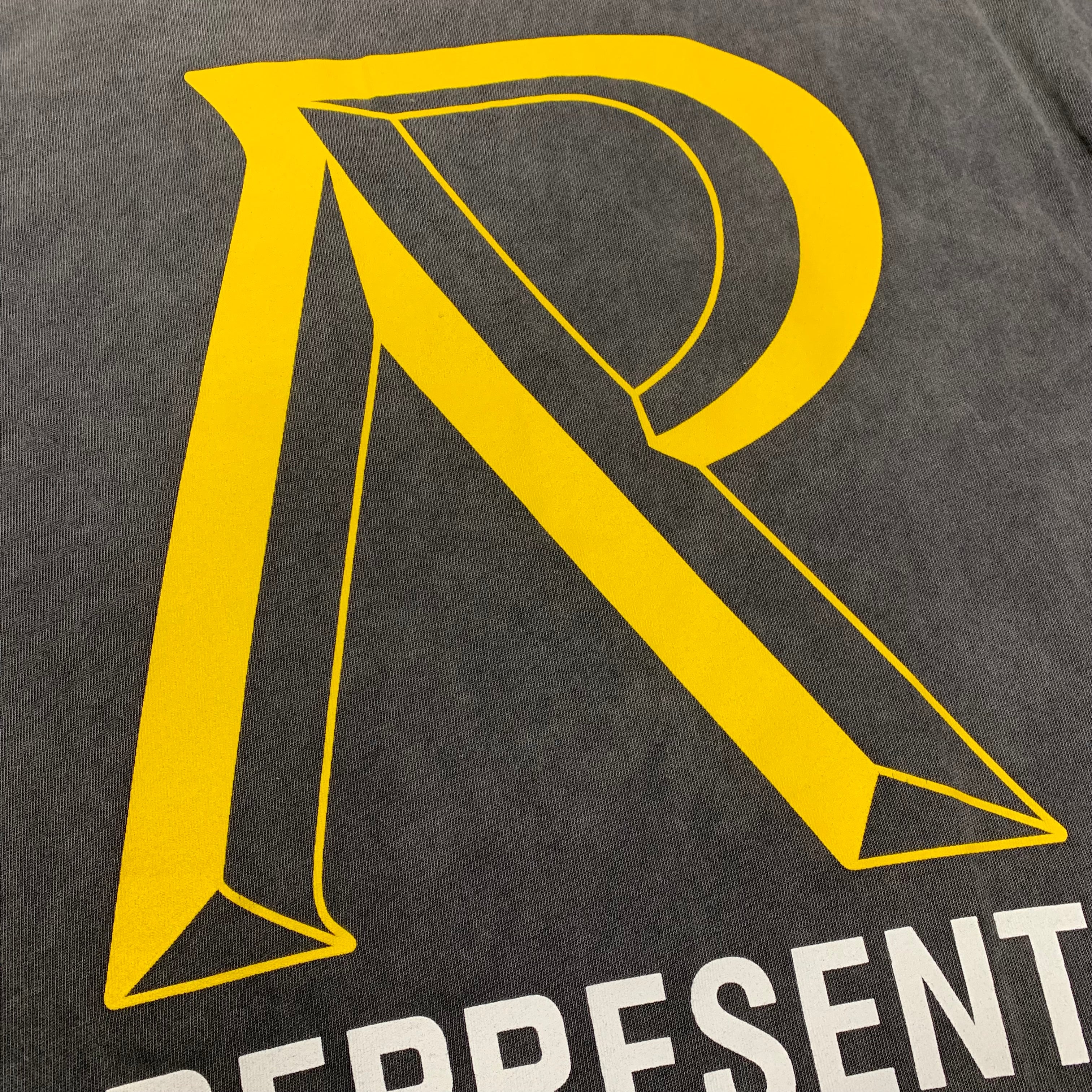 Represent Small Tee Milan Initial Vintage Grey T-Shirt