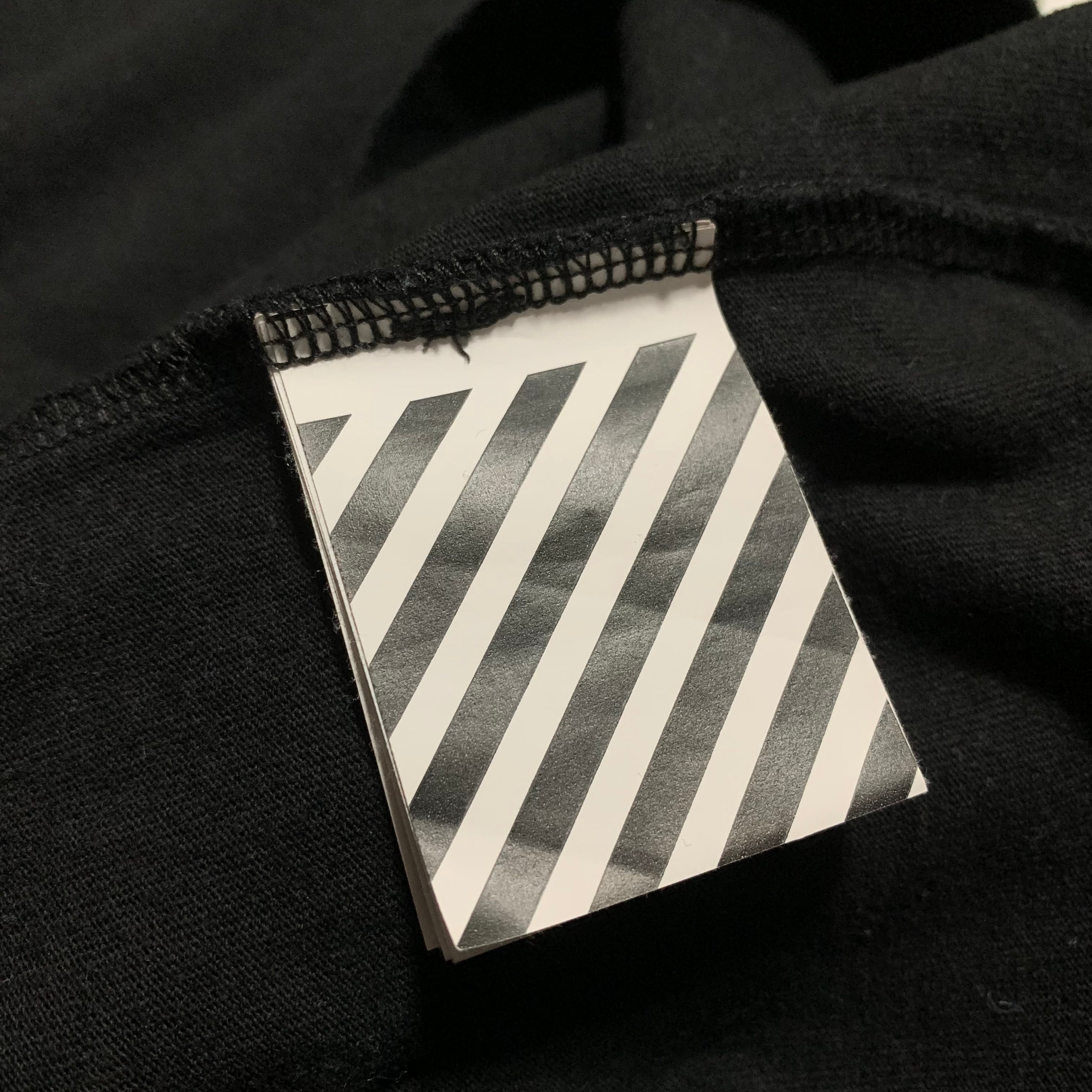 Off White Small Half Arrow Man Black Tee Virgil Abloh (OMAA027S20185010)