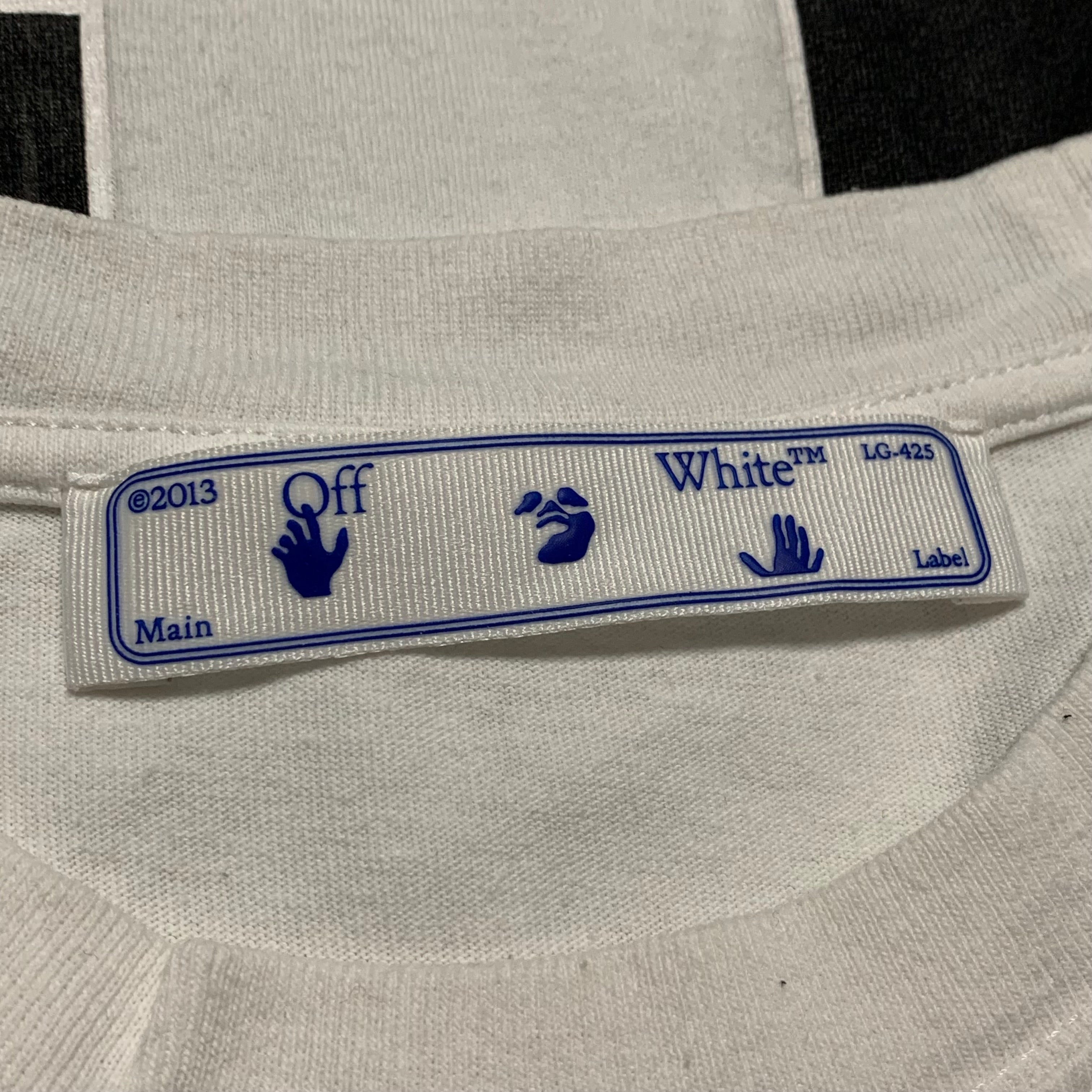 Off White Medium Caravaggio Arrows White Tee Long Sleeve Virgil Abloh