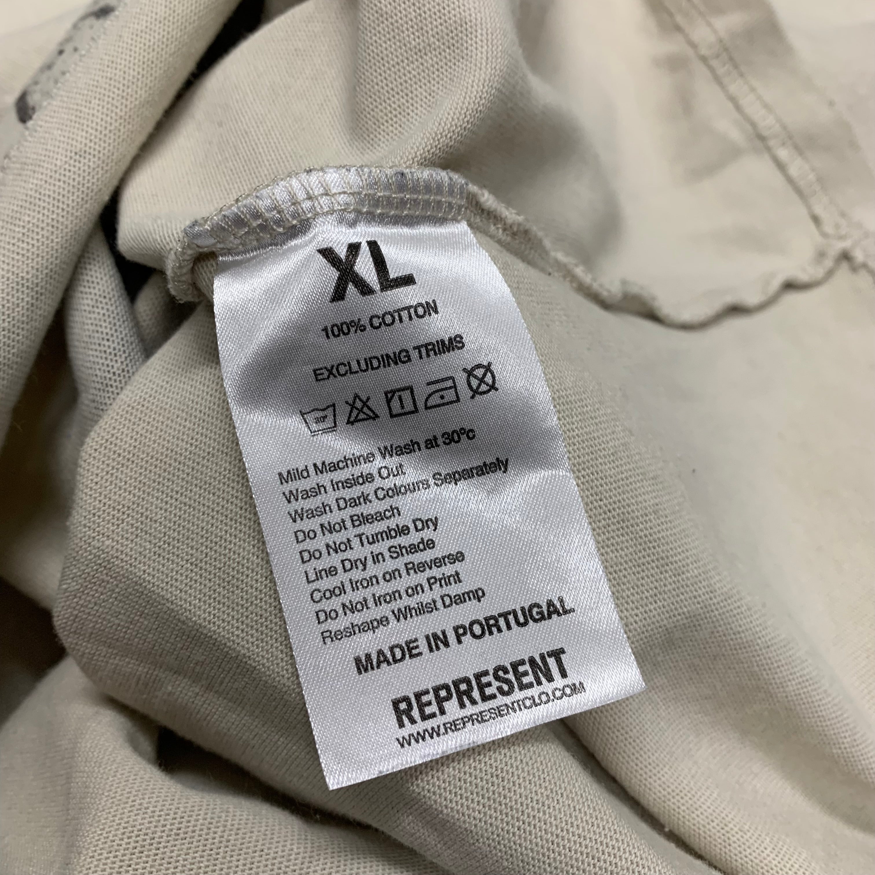 Represent XL Tee Thoroughbred Dog Vintage White T-Shirt