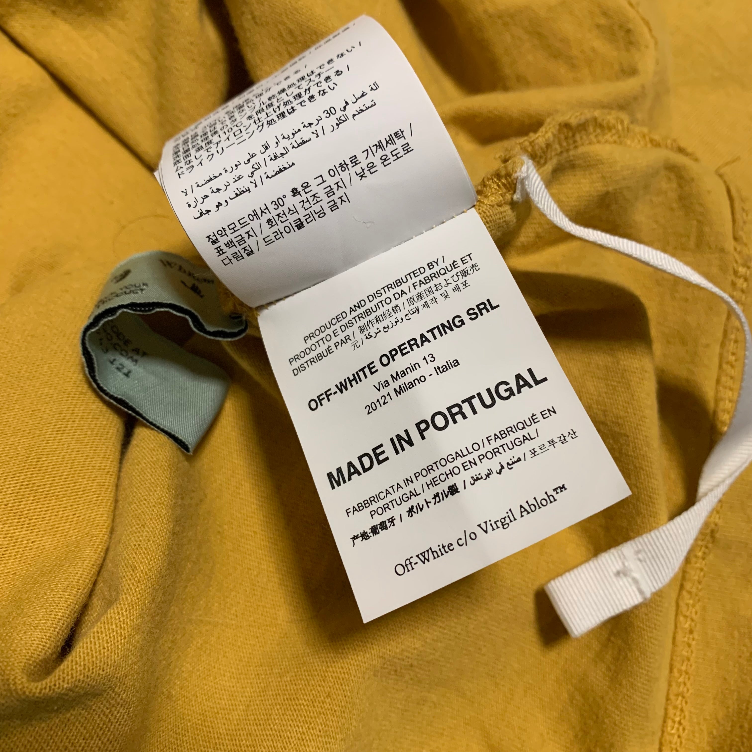 Off White Small Agreement Arrows Yellow Tee Virgil Abloh (OMAA027F20FAB013)