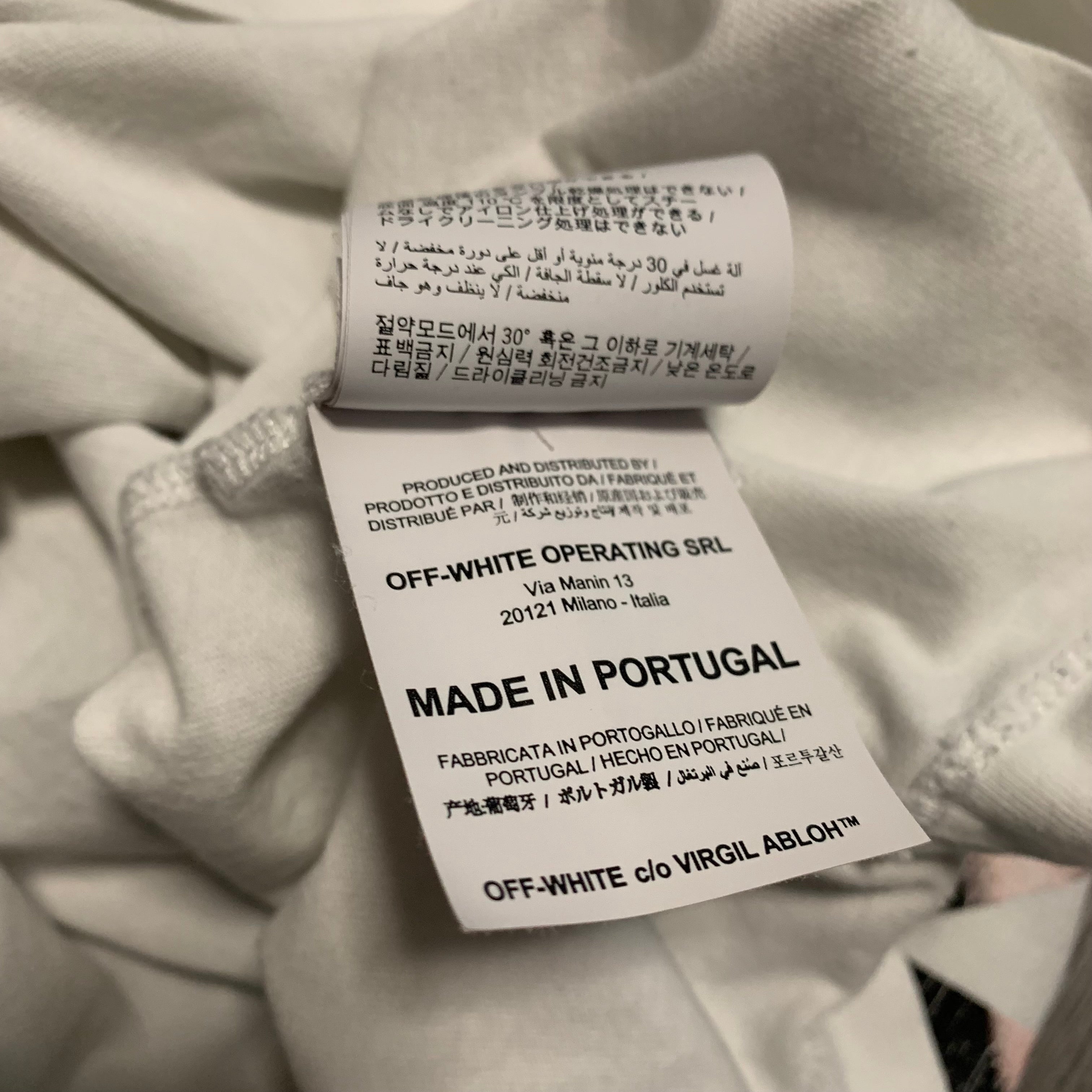 Off White Medium Caravaggio Arrows White Tee Virgil Abloh