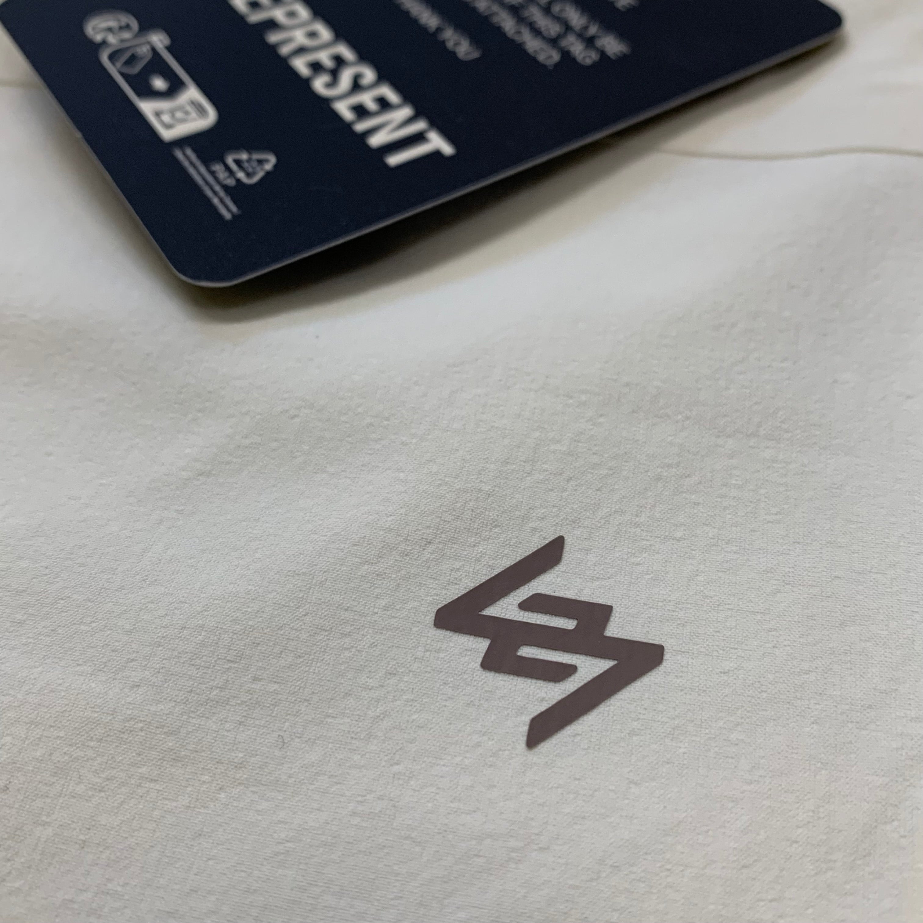 Represent Large Shorts Team 247 Fused Cream White Shorts