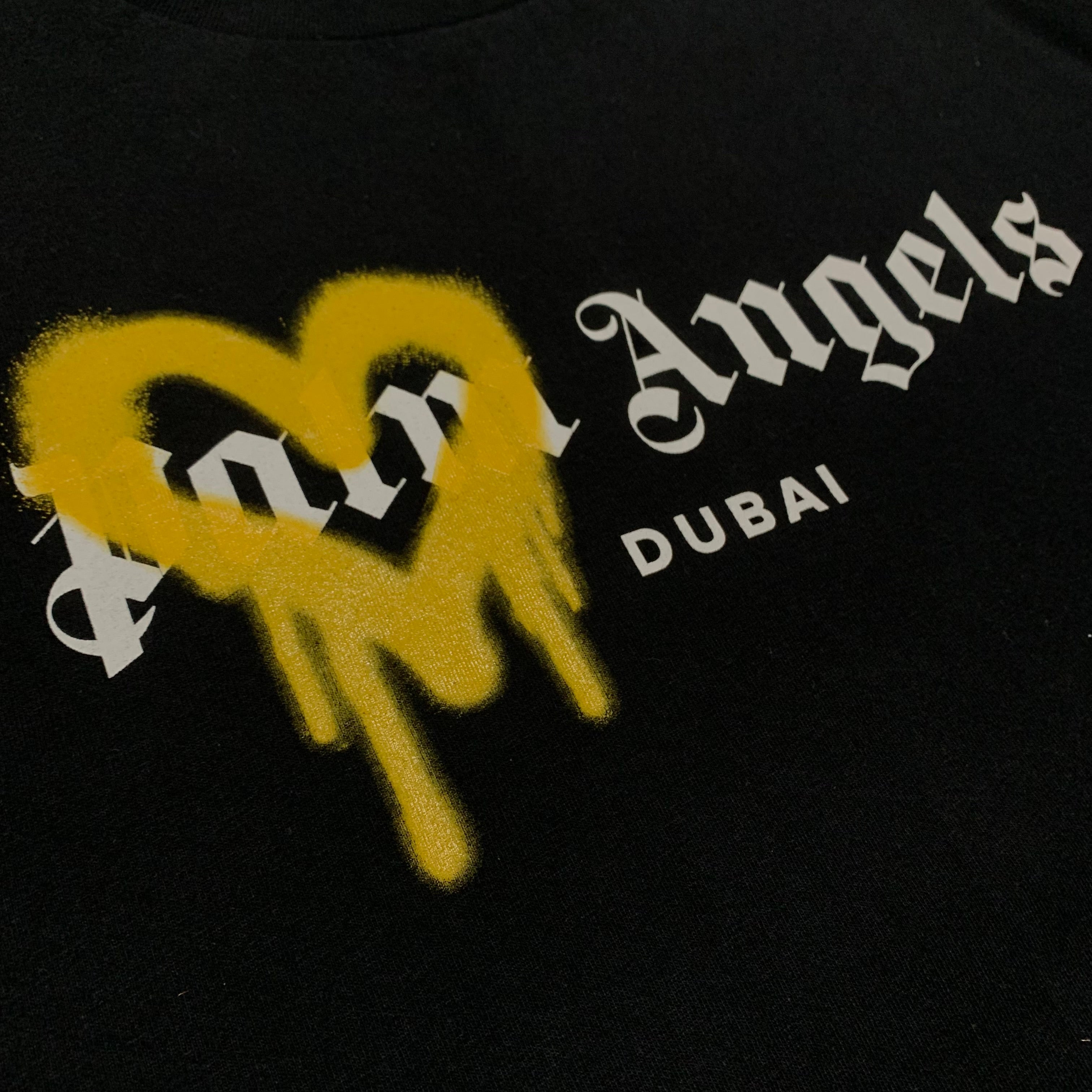 Palm Angels Medium Dubai Sprayed Heart Black Tee