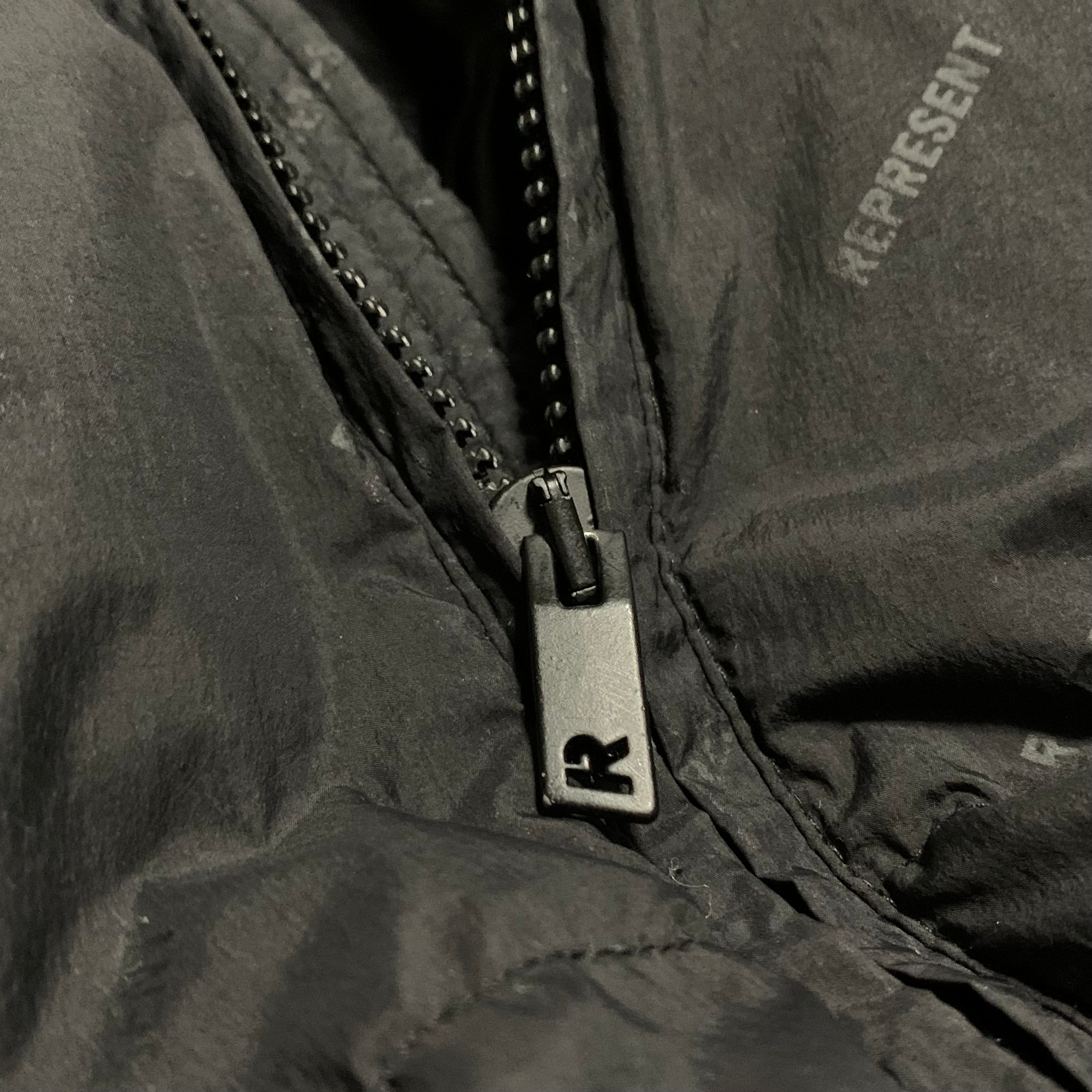 Represent Small Puffer Gilet Vest Black All Over Logo 2022