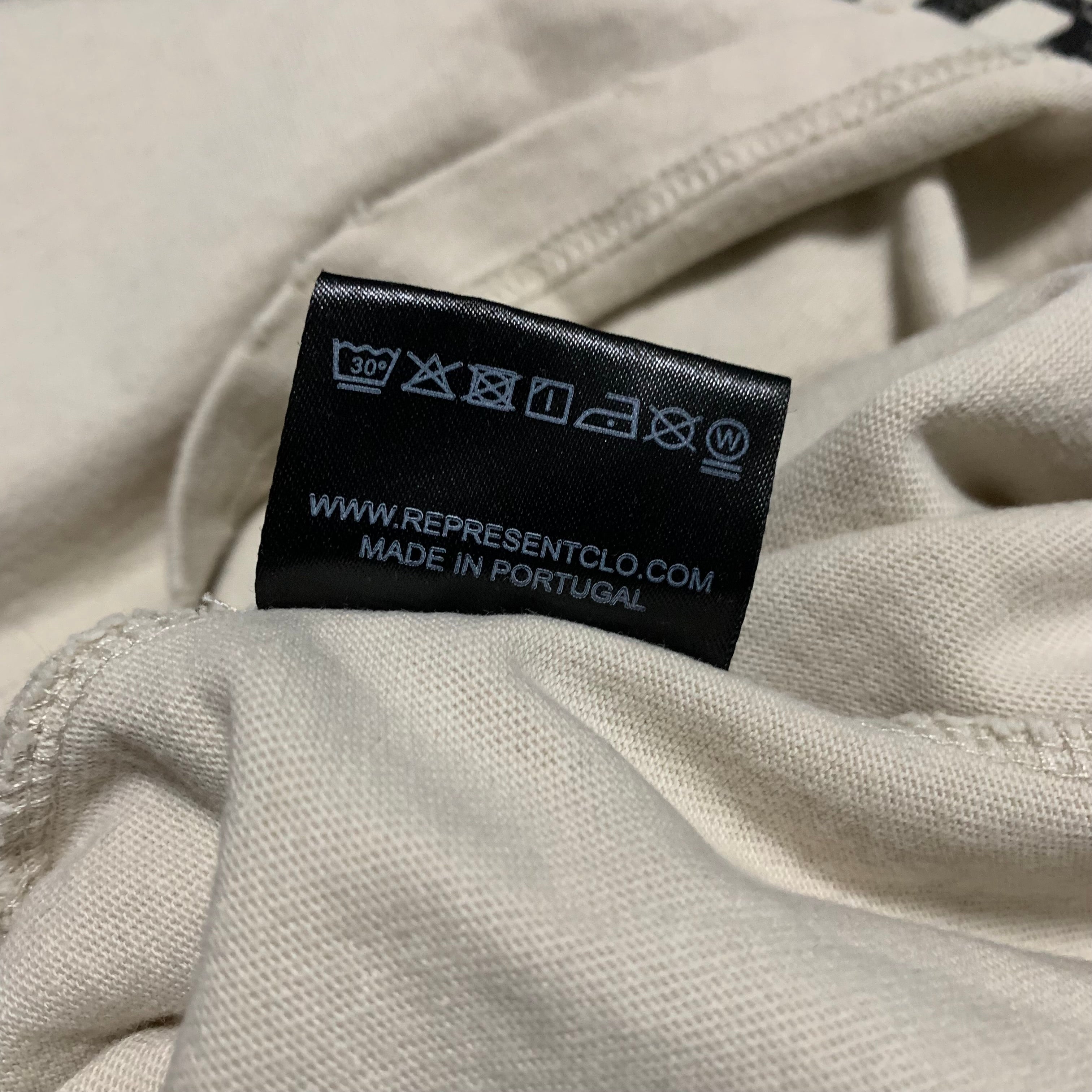 Represent Medium Shark Vintage White Tee 'Only The Strong Survive'