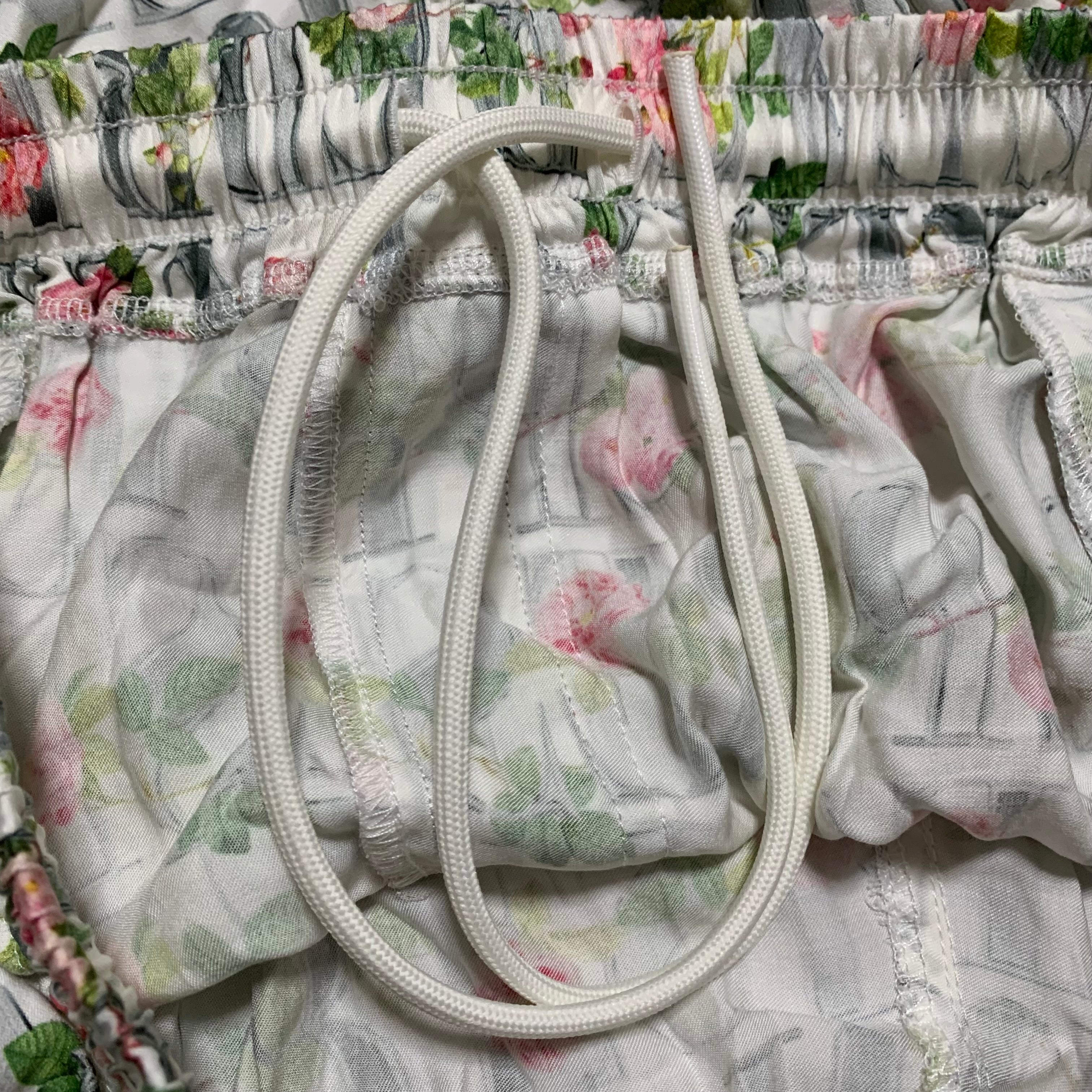 Represent Medium Shorts White Floral Bottoms