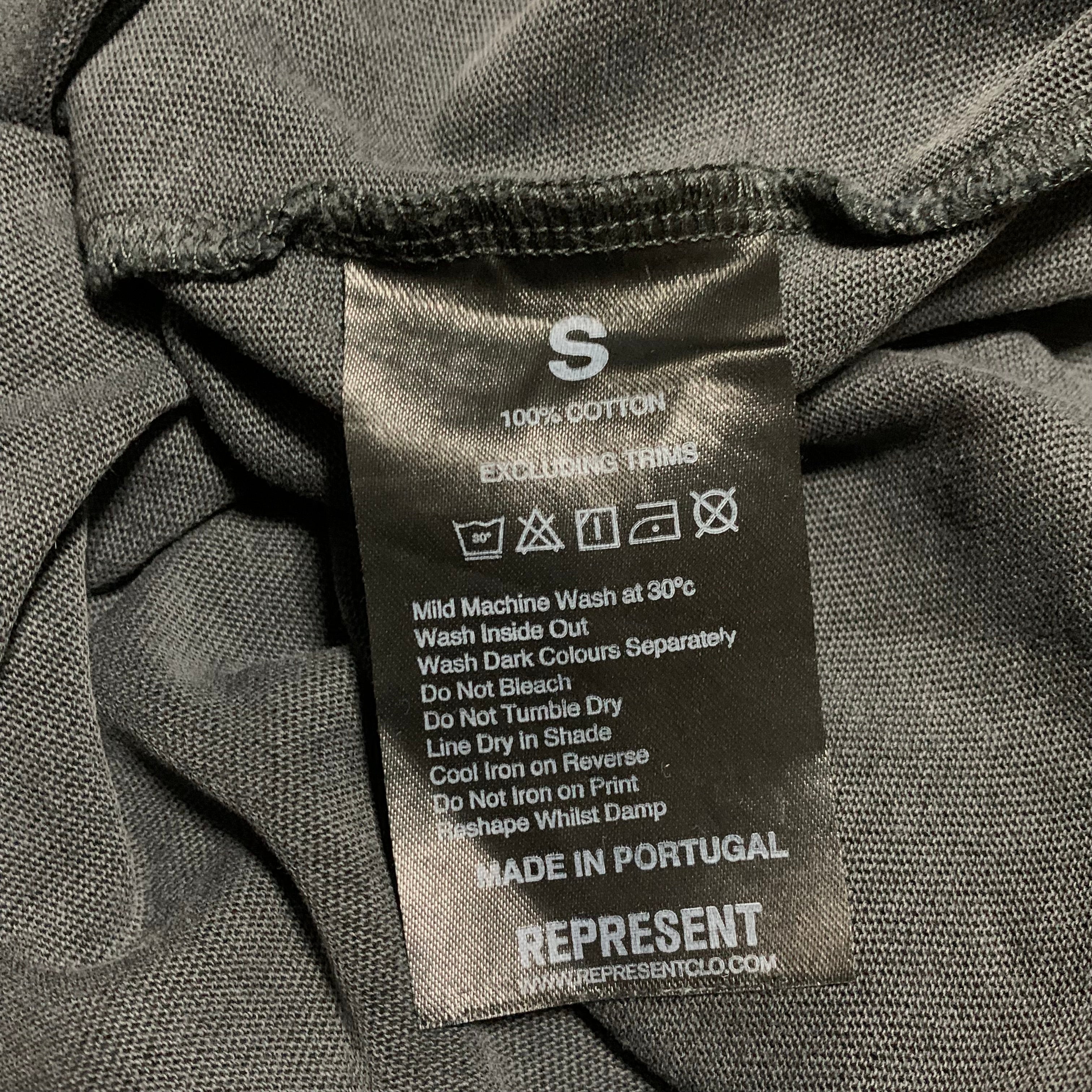 Represent Small Shark Vintage Black Tee Only The Strong Survive
