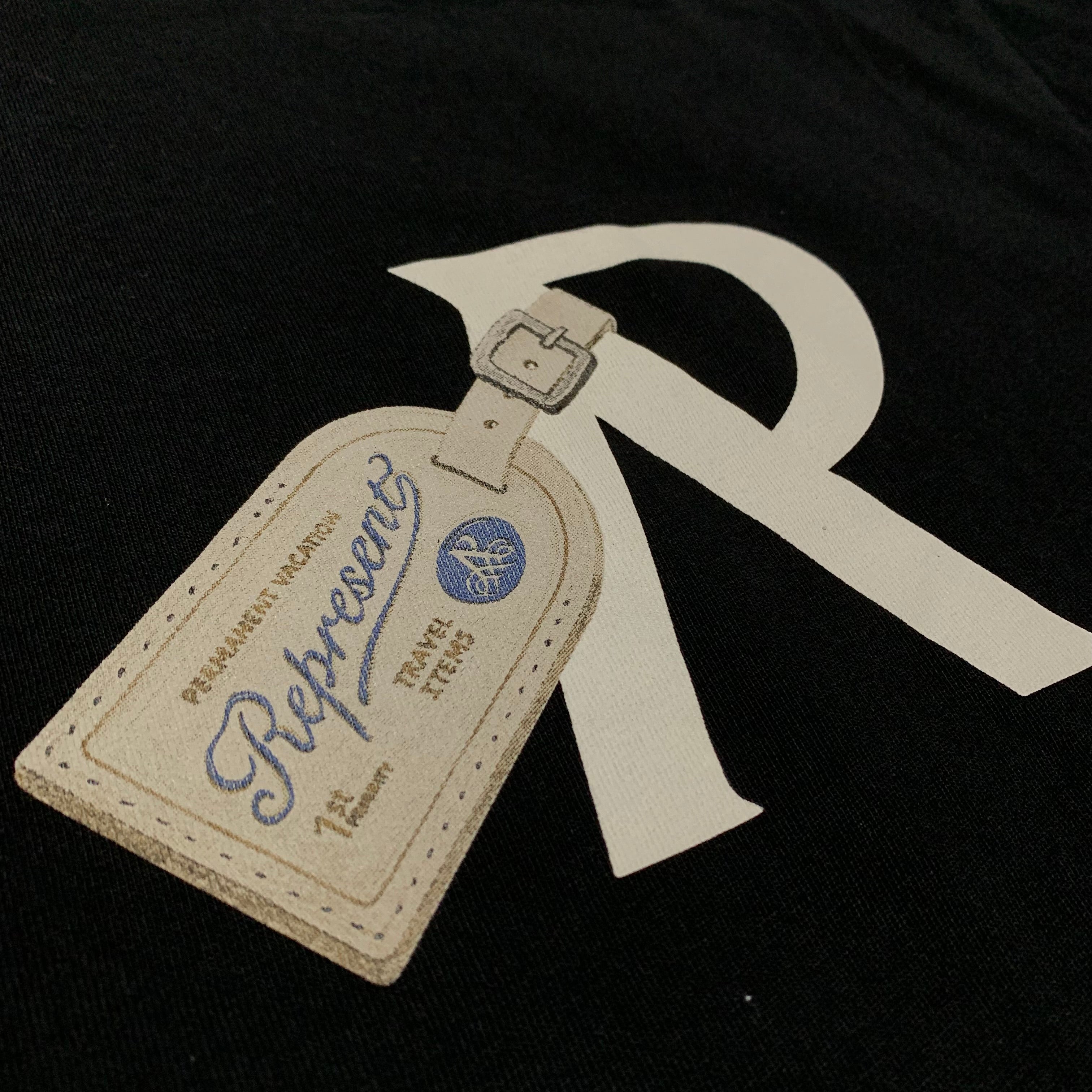 Represent Large Luggage Tag Black Tee