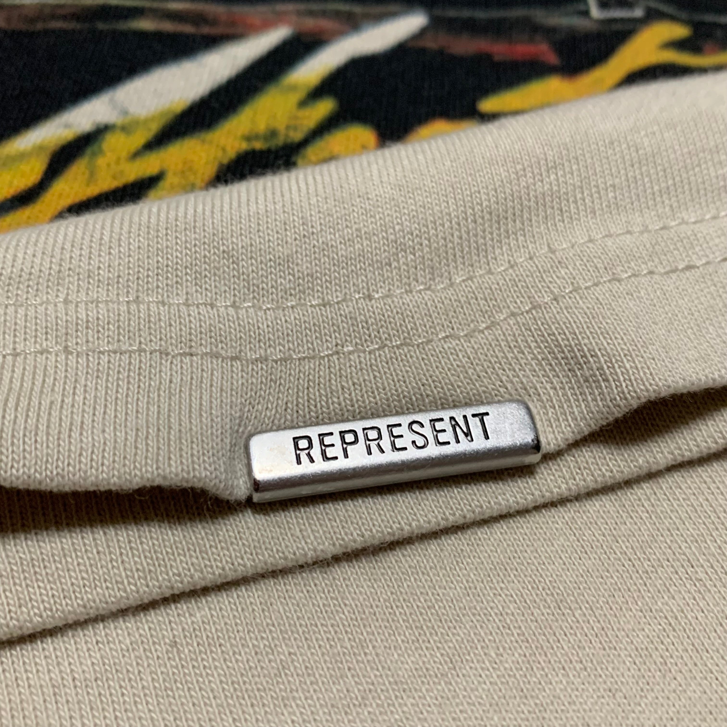 Represent XS Feel The Heat Vintage White Tee