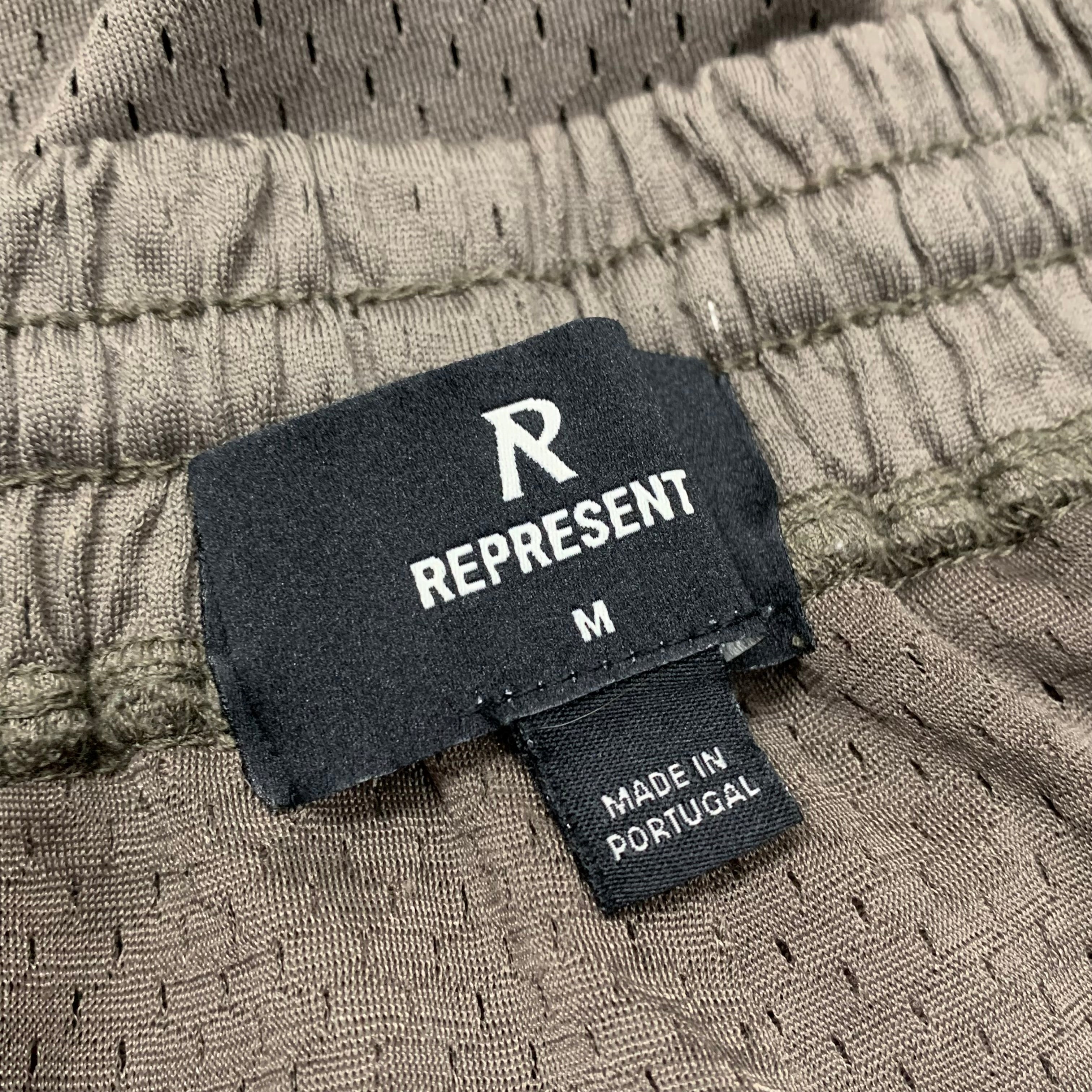 Represent Medium Shorts Owners Club Vintage Khaki Grey Bottoms