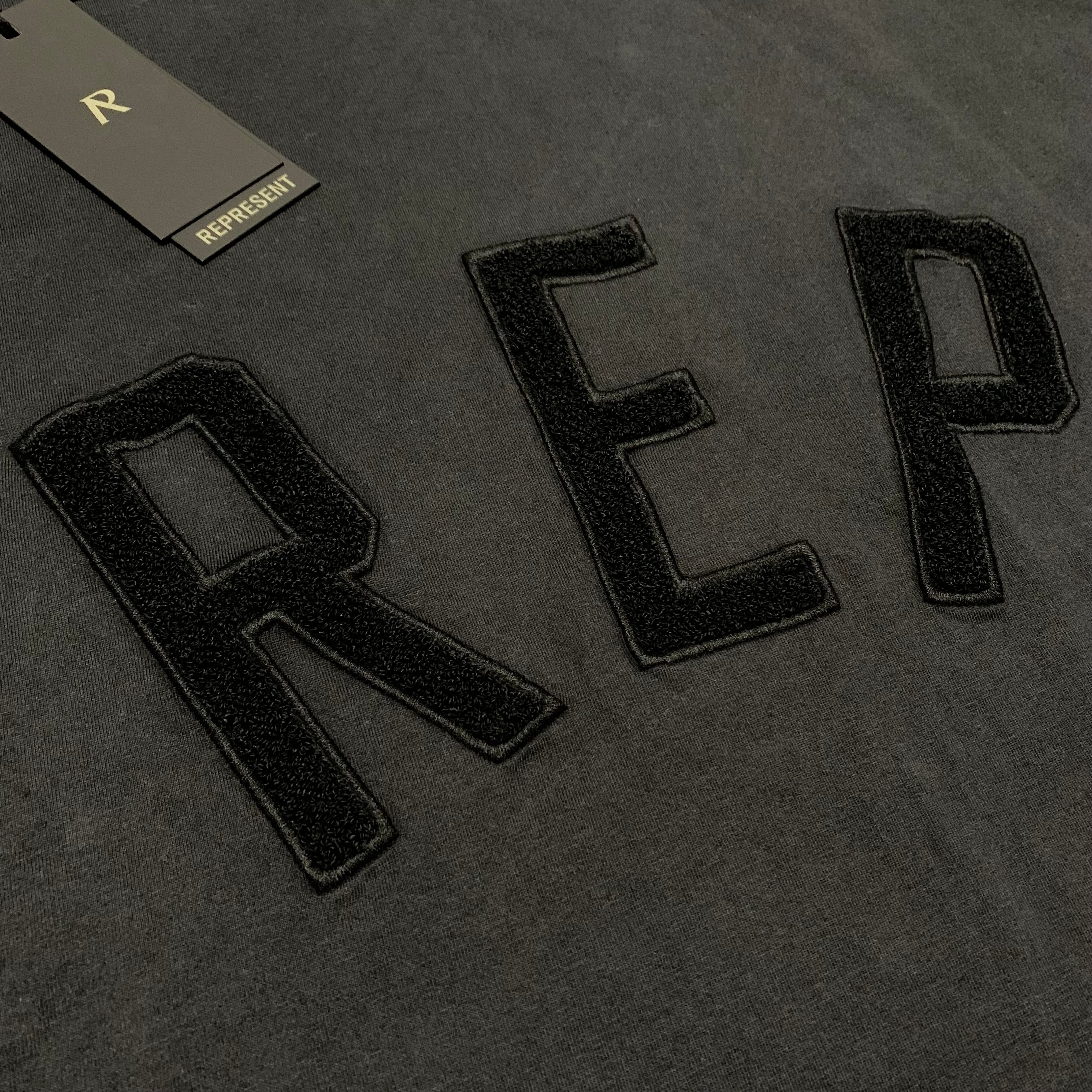 Represent Large Applique Off Black Tee