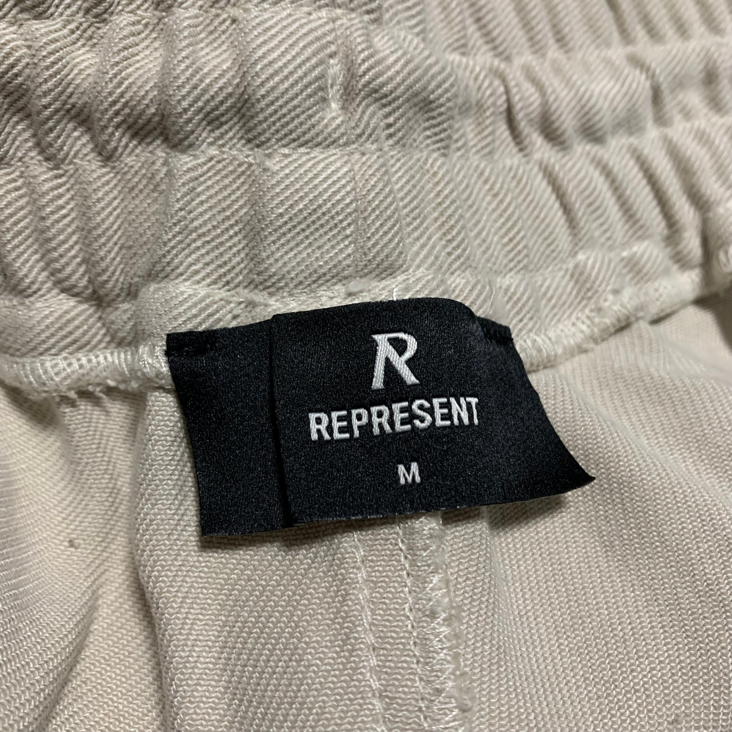 Represent Medium Shorts Icarus Off White Bottoms