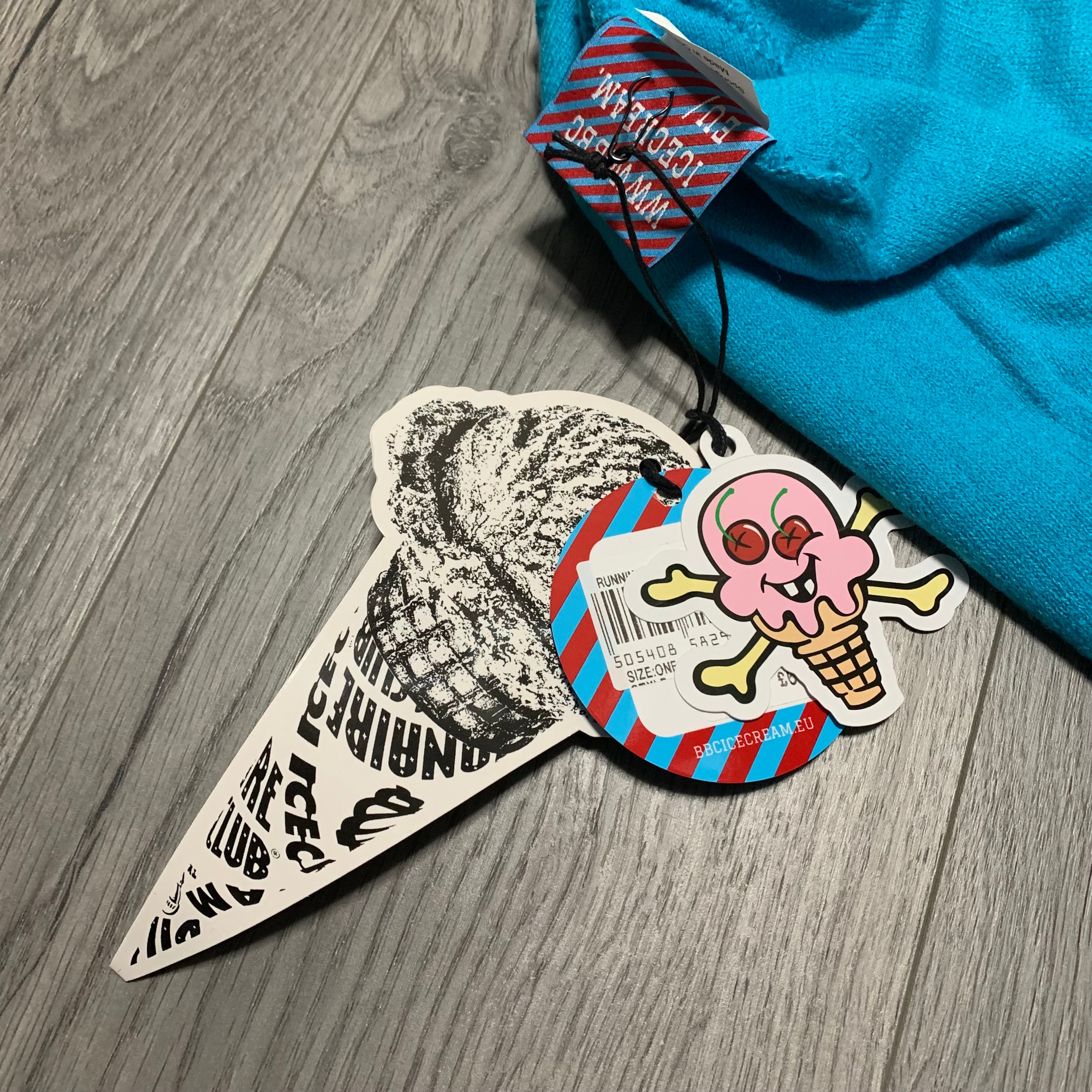 ICECREAM Beanie Blue Running Dog (RRP £60)