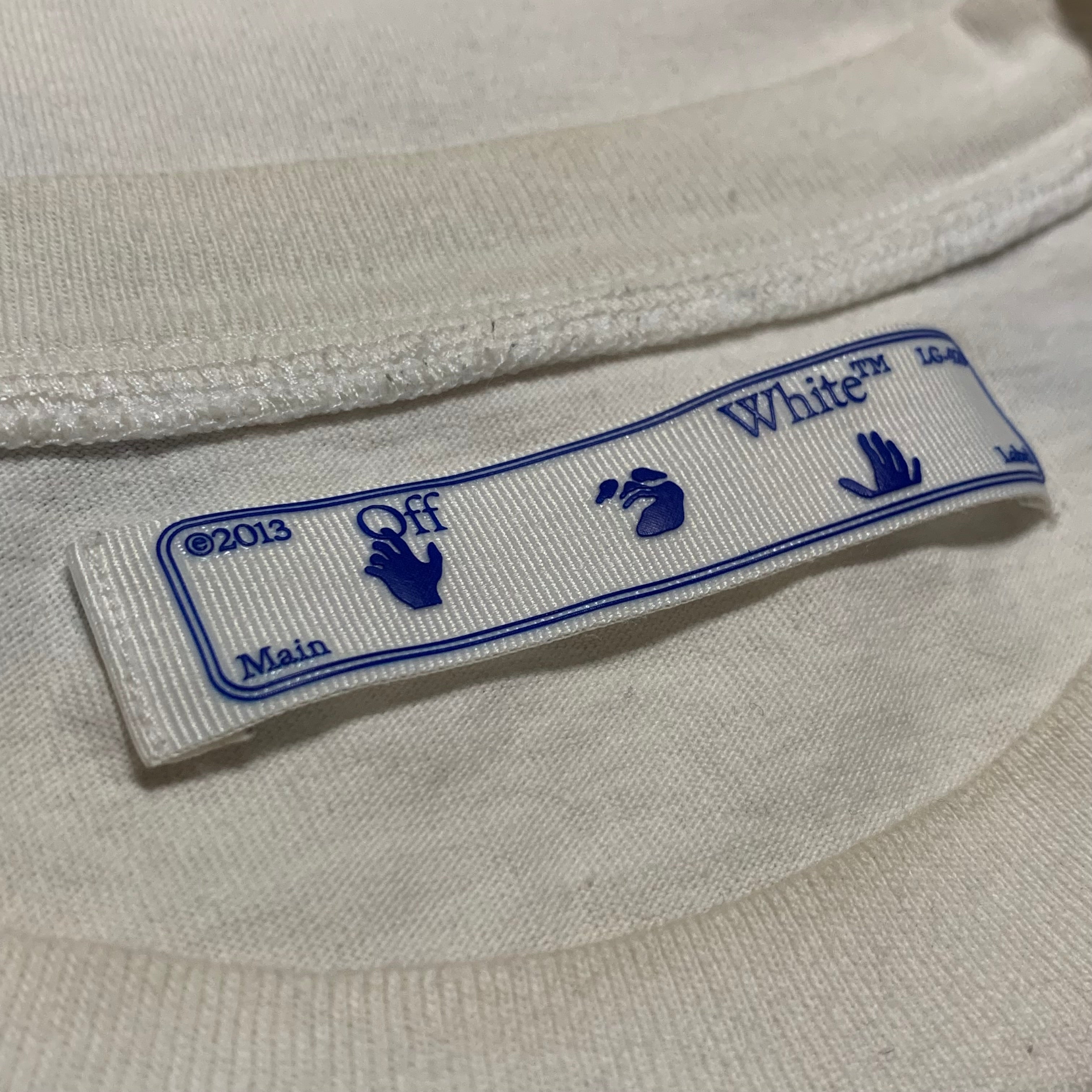 Off White Medium Caravaggio Arrows White Tee Virgil Abloh