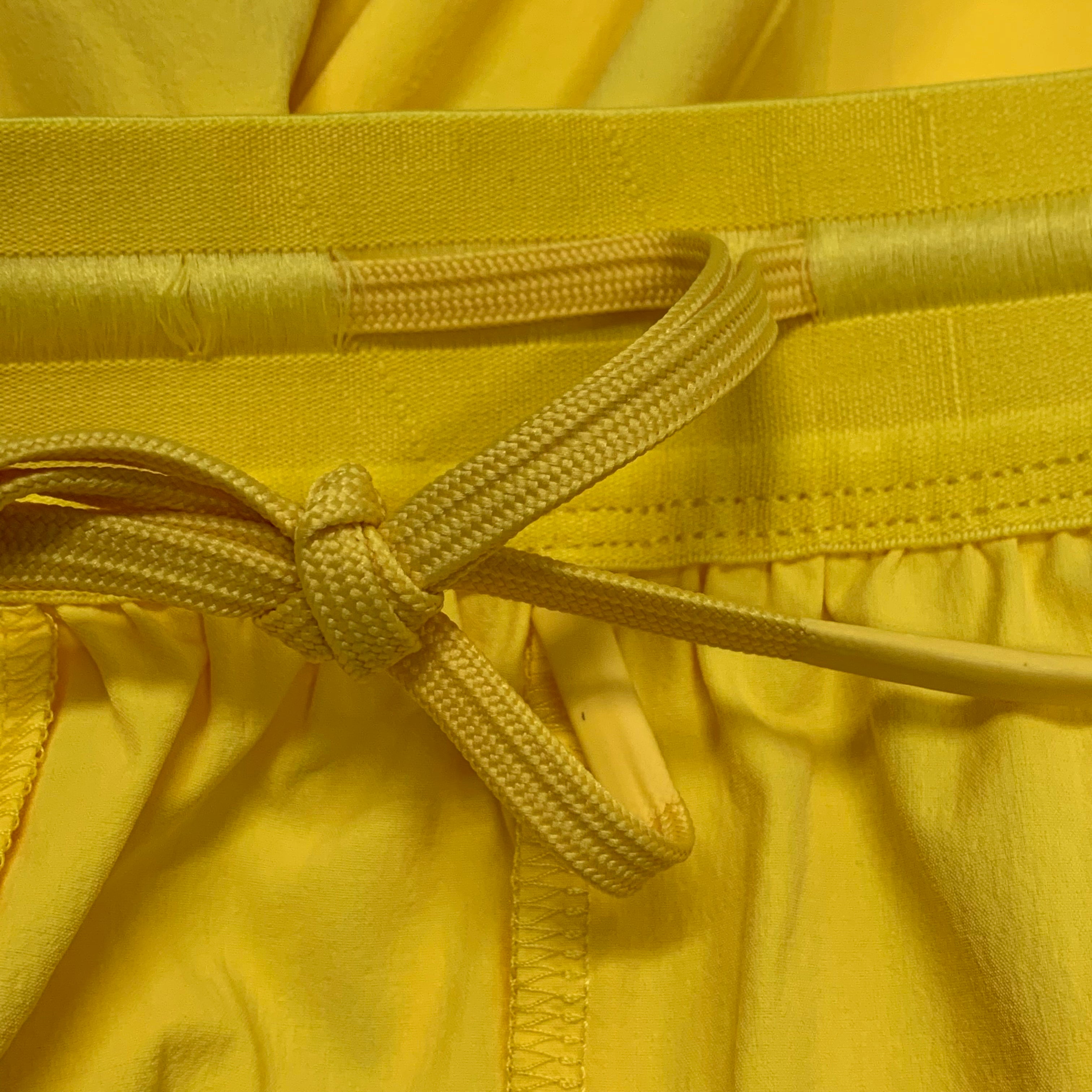 Represent Medium Shorts Team 247 Fused Shorts Lemom Yellow