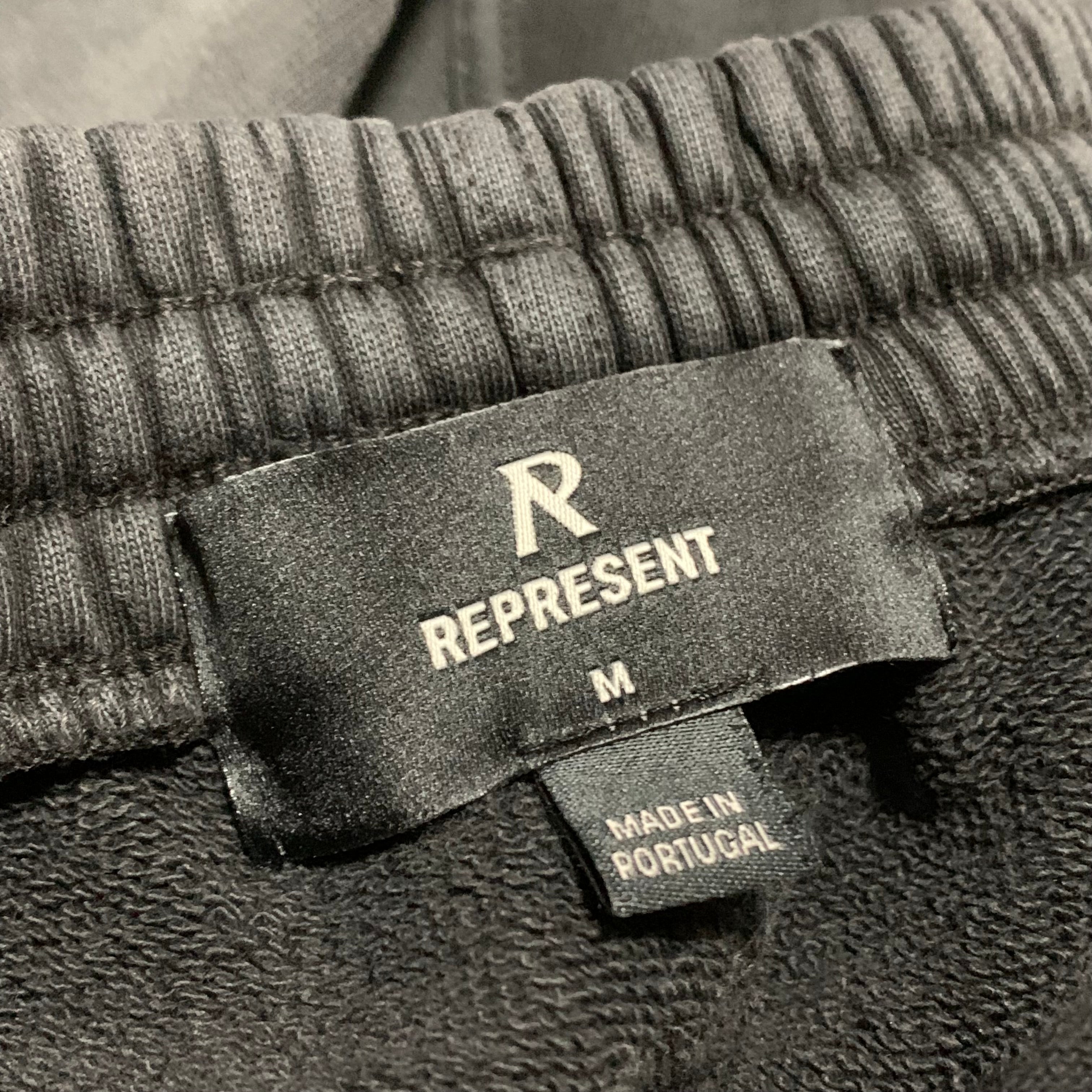 Represent Medium Shorts Owners Cub Stained Black Bottoms