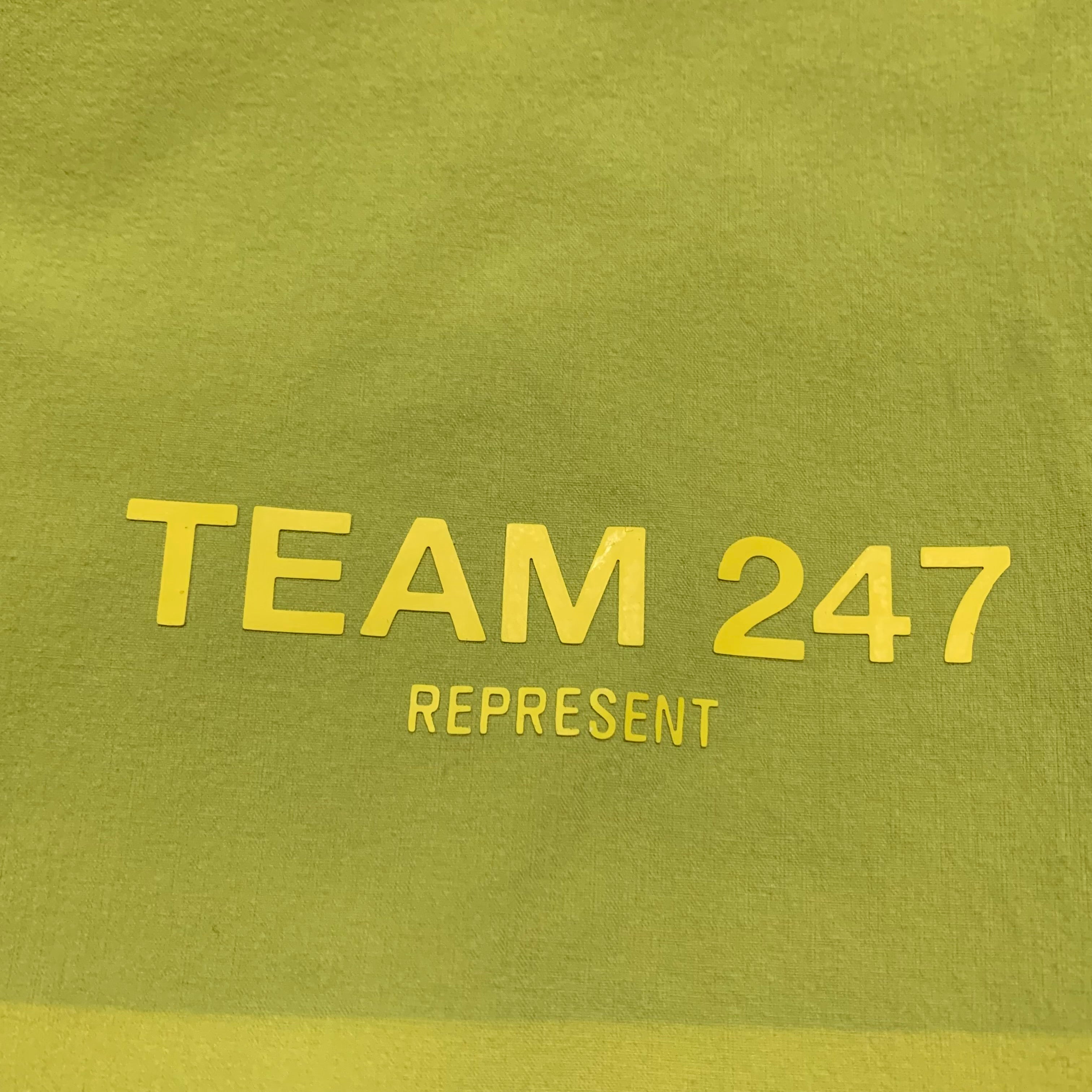 Represent Medium Shorts 247 Yellow Training Pants Bottoms