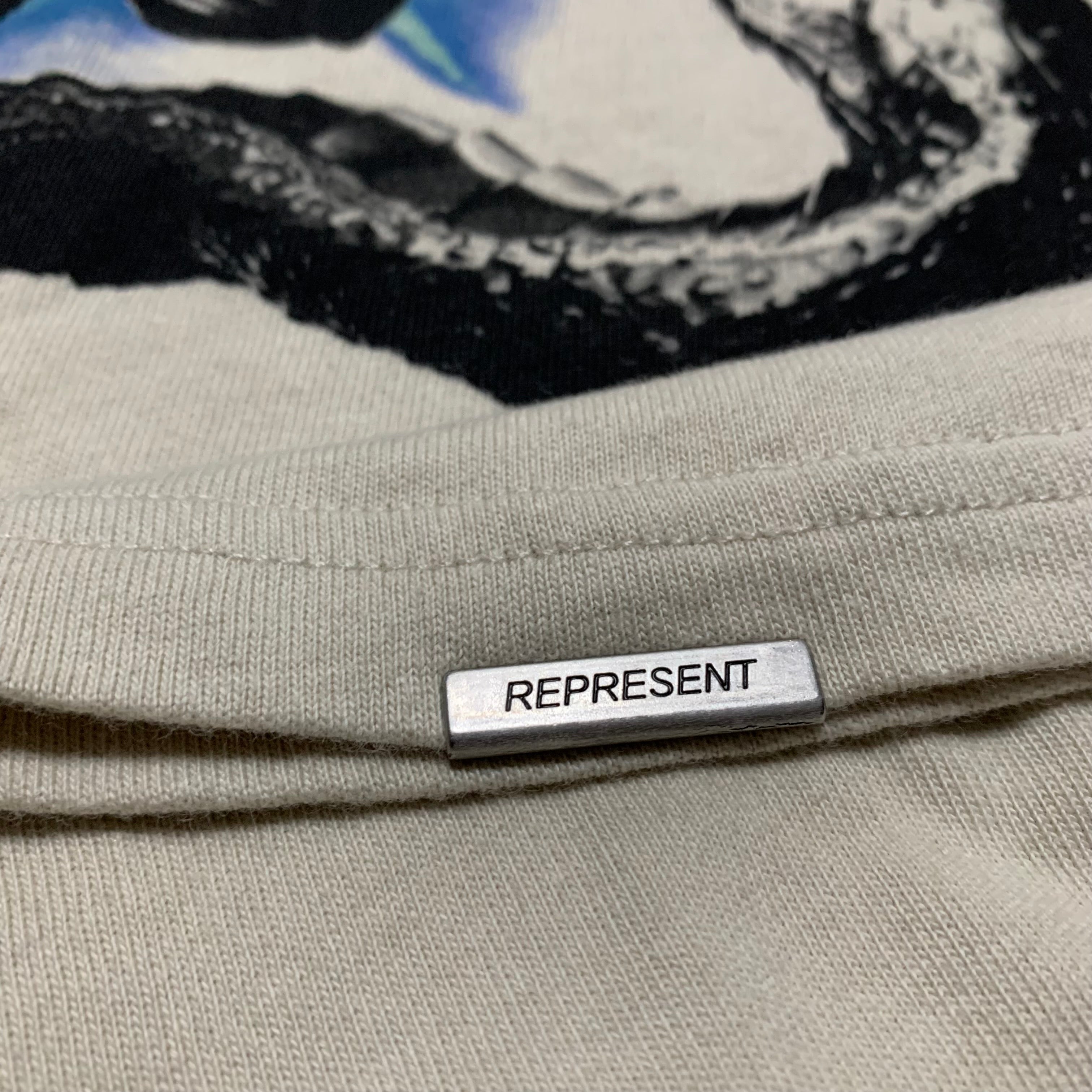 Represent XS Hellraiser Vintage White Tee Hell Raiser