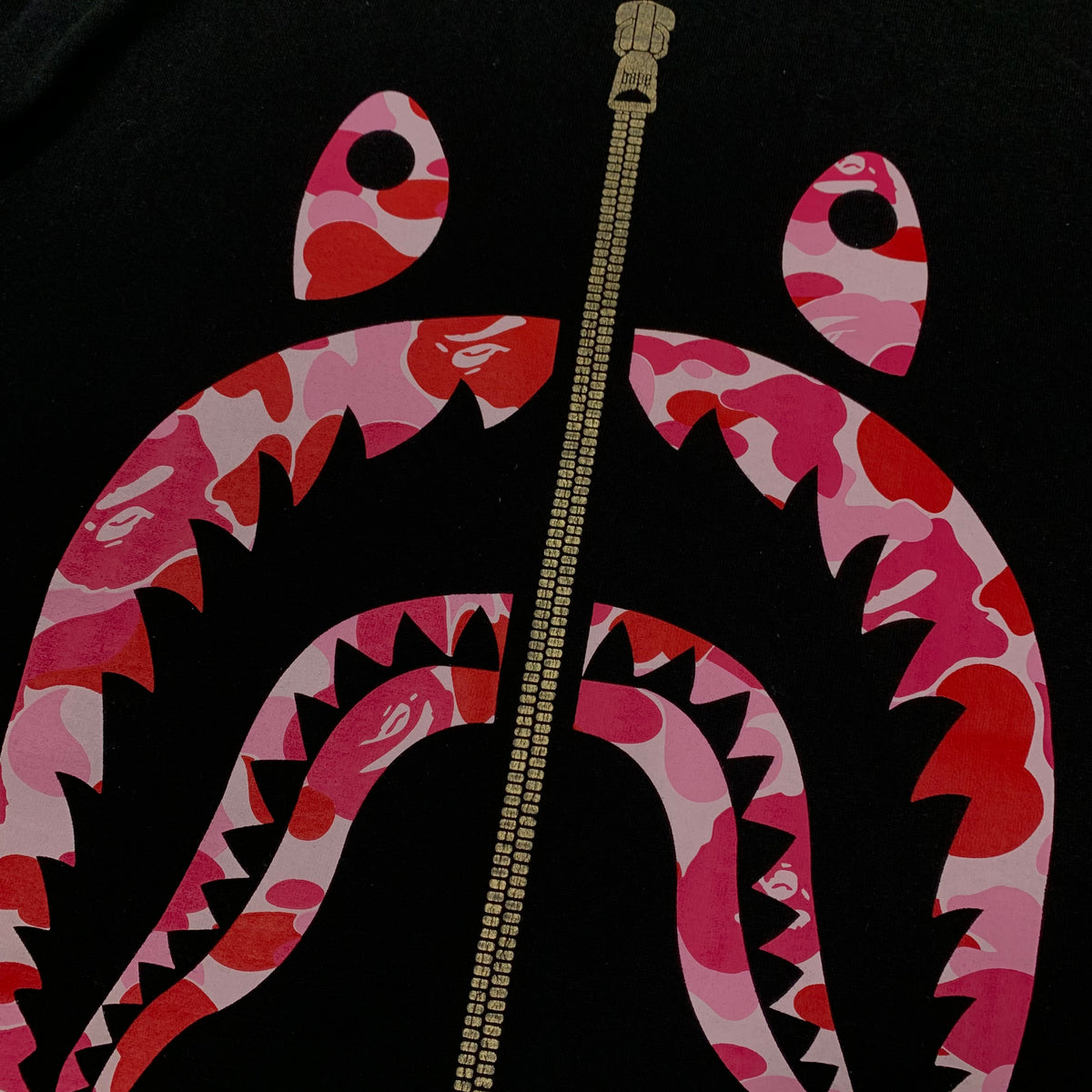 Bape Large Tee Shark Pink ABC Camo Black T-Shirt A Bathing Ape