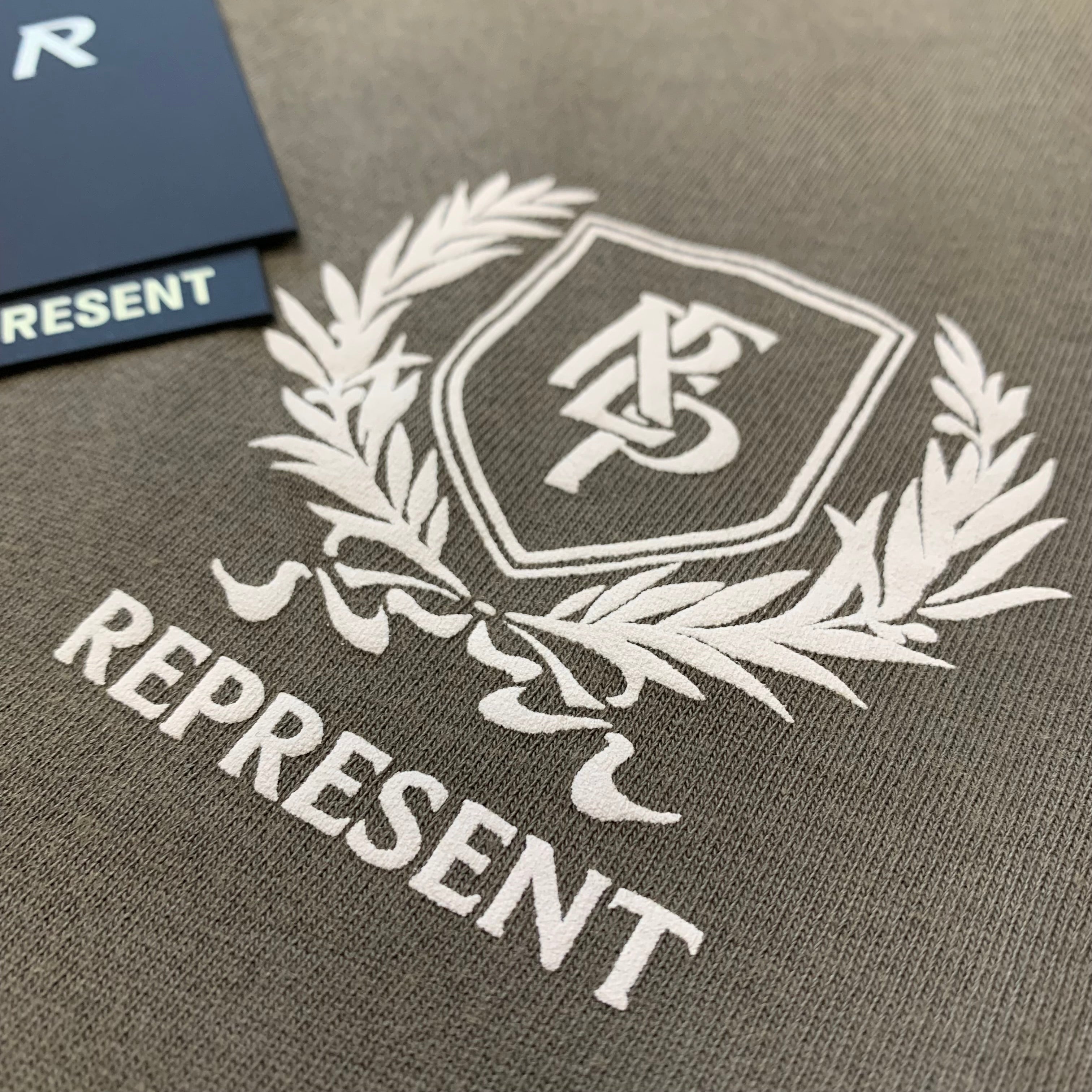 Represent Small Tee Crest Dark Taupe T-Shirt