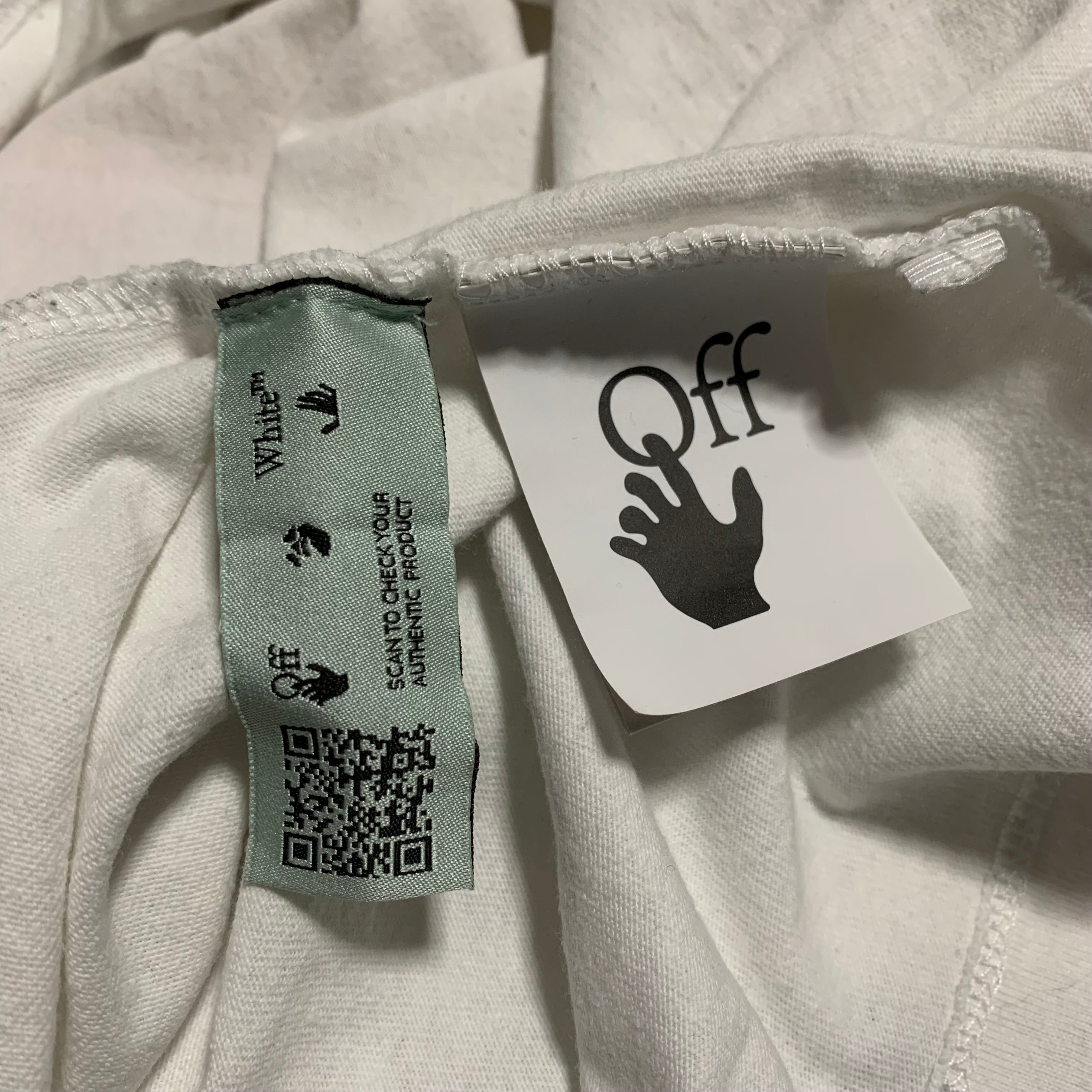 Off White Medium Plastic Fish White Tee Virgil Abloh