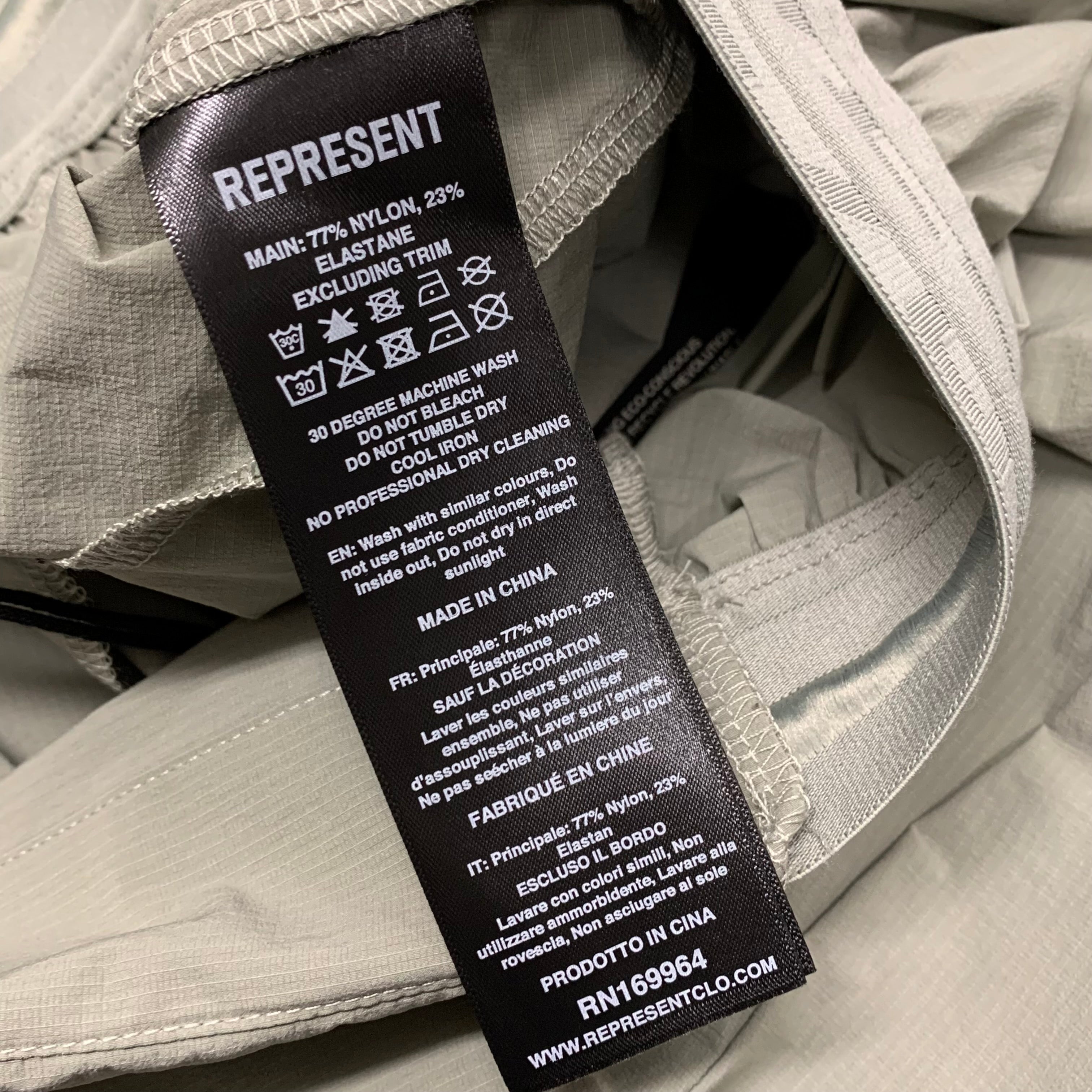 Represent Small Shorts 247 Fused Short Sage Khaki Bottoms