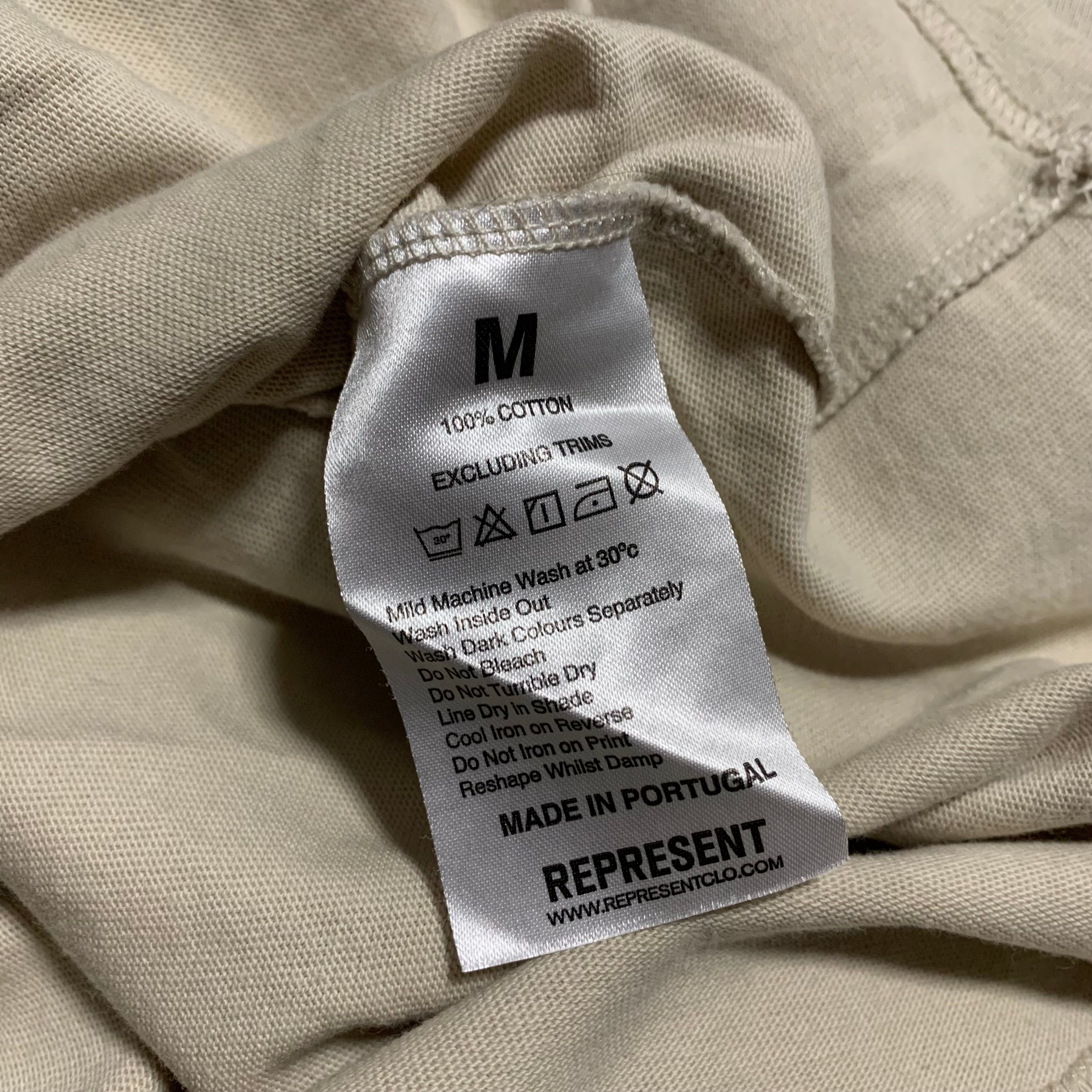 Represent Medium Thoroughbred Dog Vintage White Tee