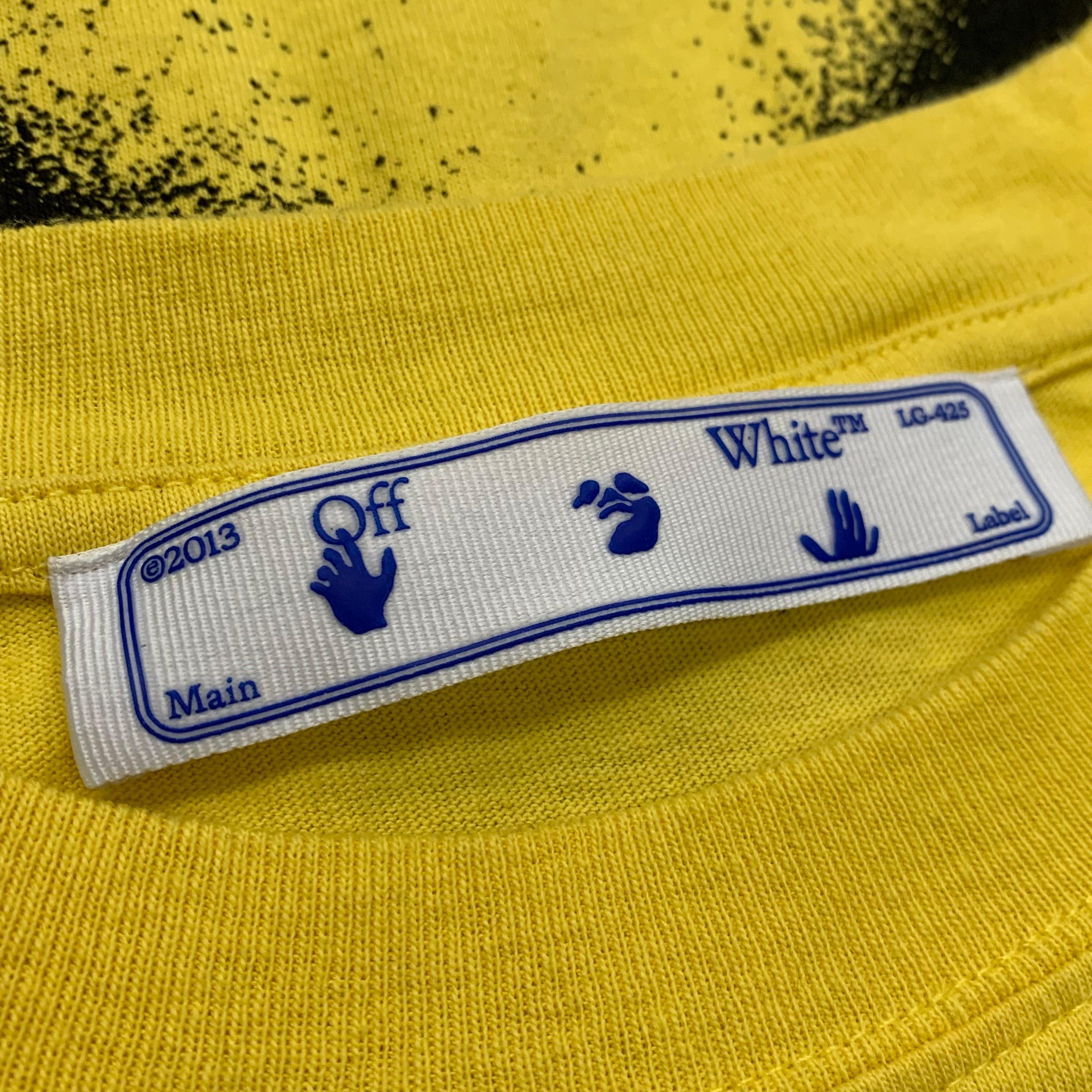 Off White Medium Tee Graffiti Arrows Yellow T-Shirt Virgil Abloh