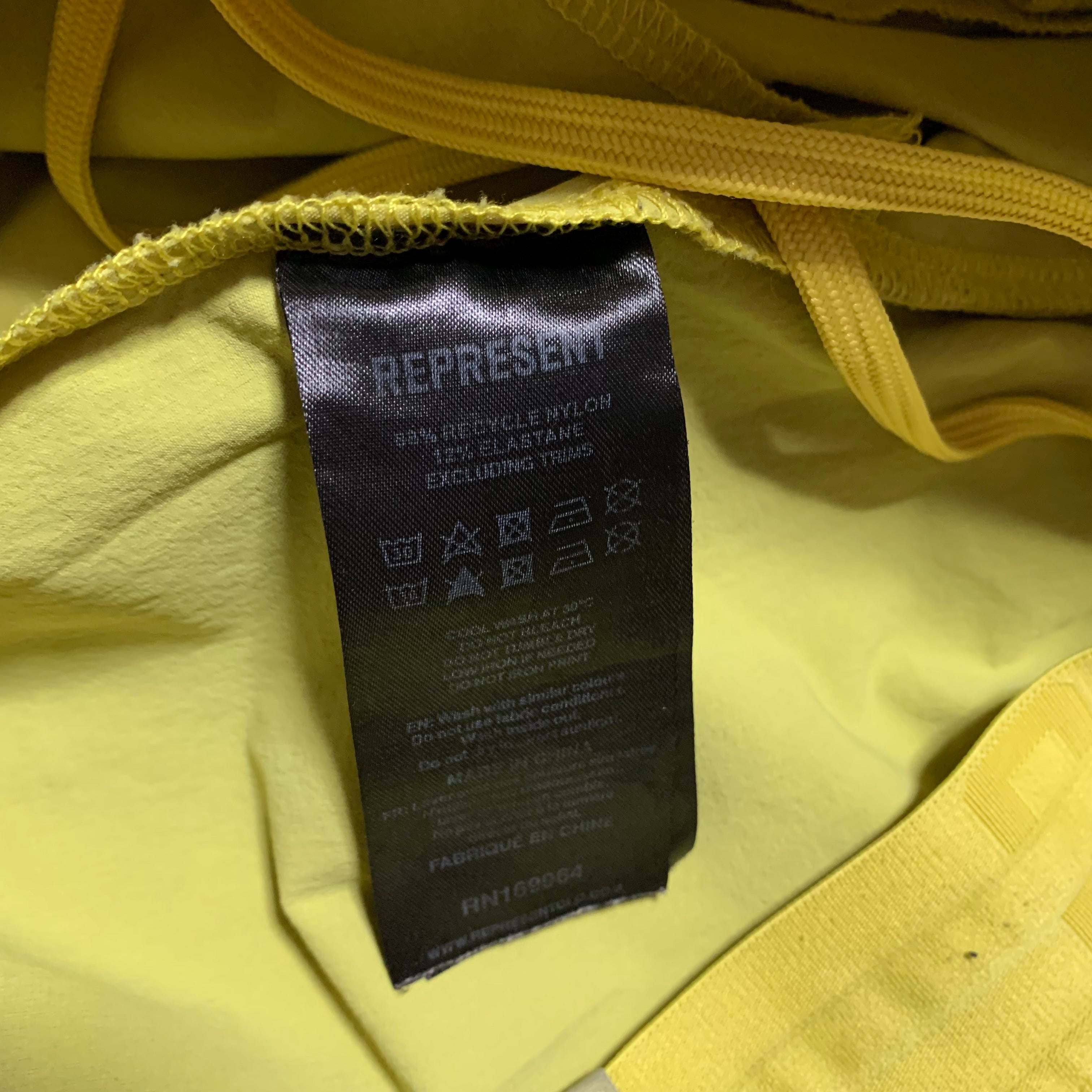 Represent Medium Shorts 247 Yellow Training Pants Bottoms