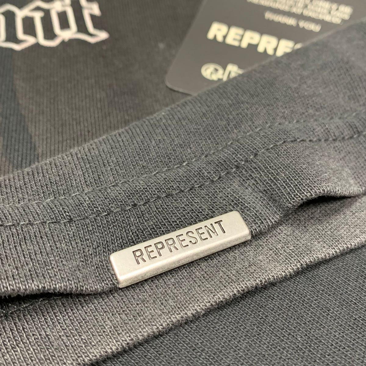 Represent Medium Tee Thoroughbred Dog Vintage Black T-Shirt