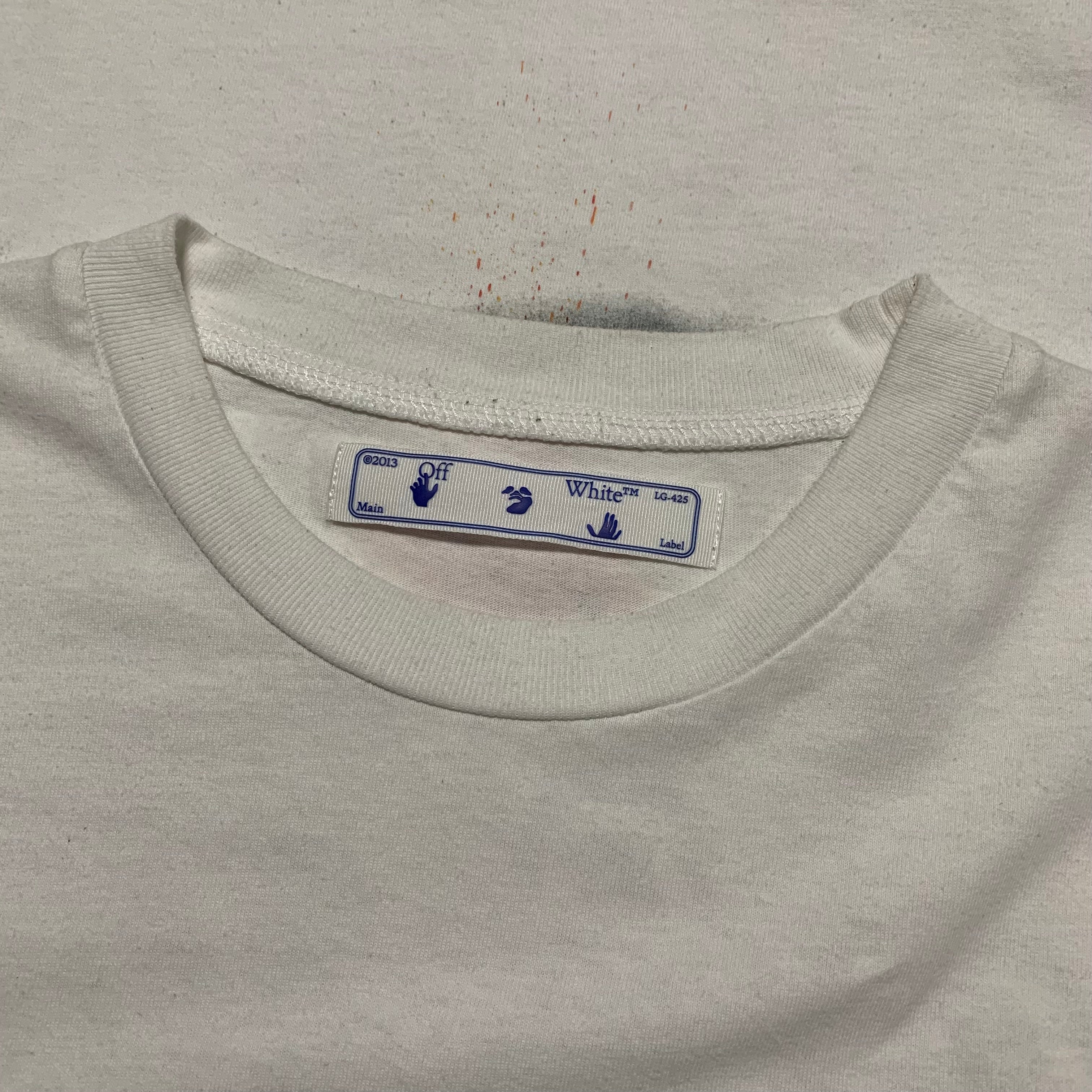 Off White Medium Plastic Fish White Tee Virgil Abloh