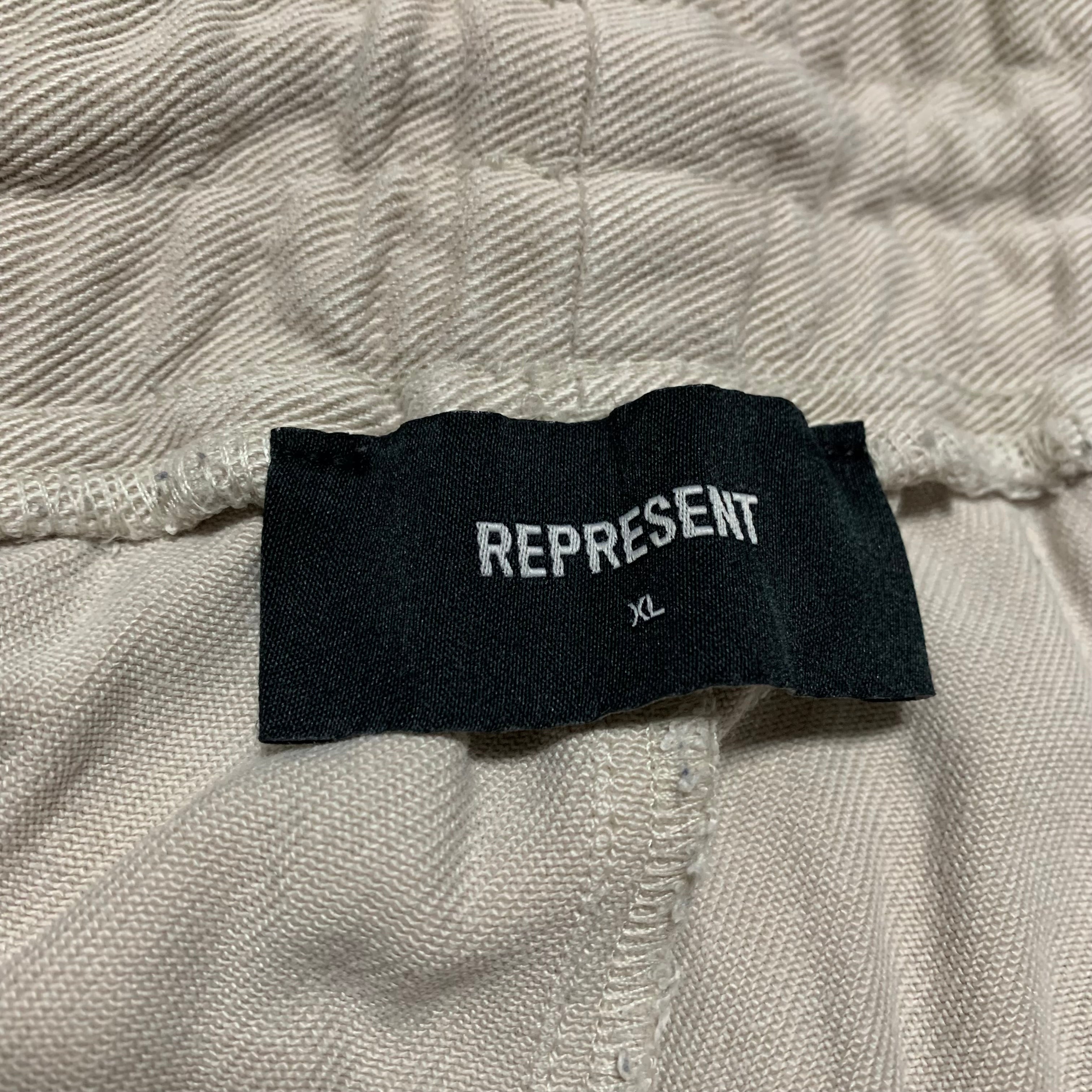 Represent XL Shorts Icarus Off White Shorts Bottoms