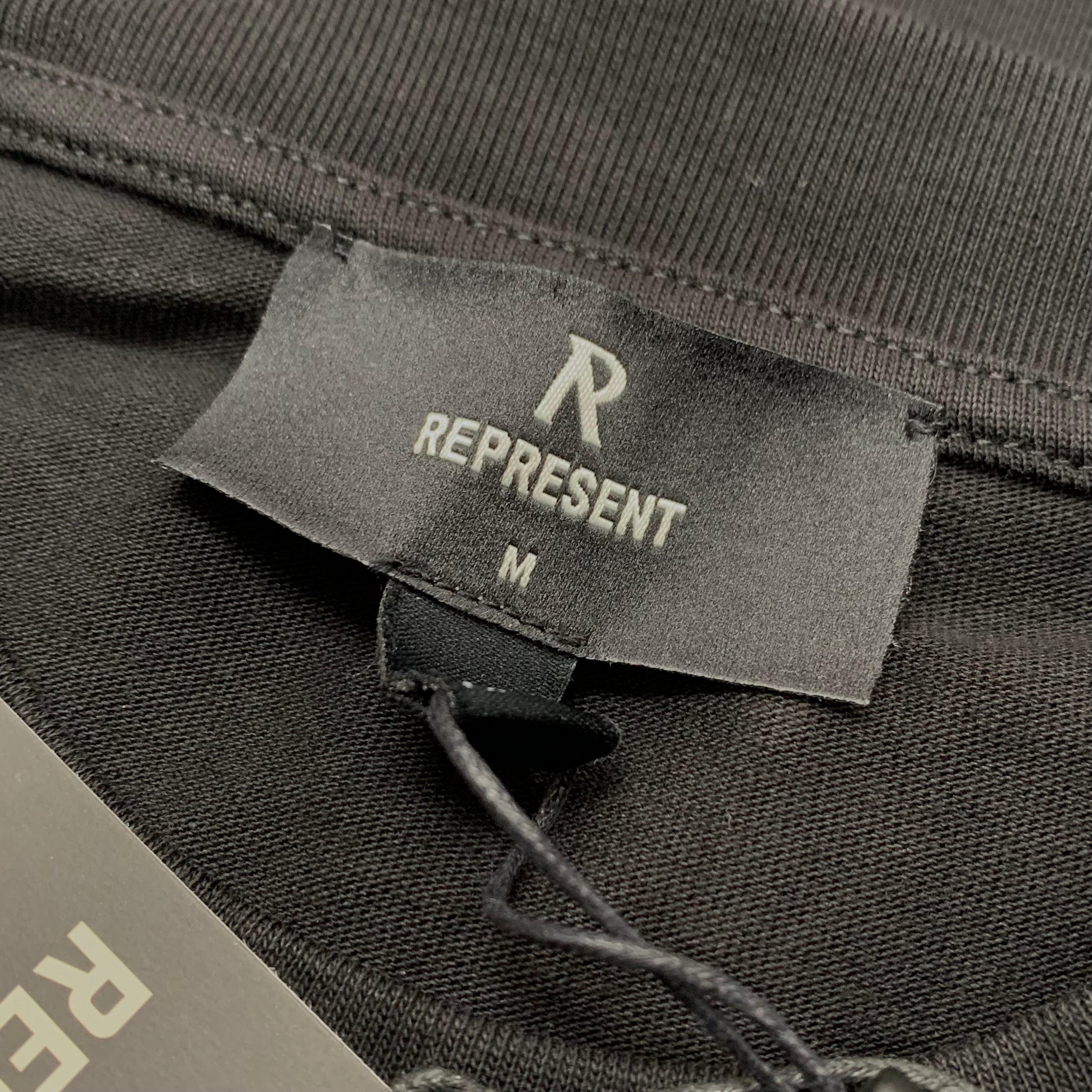 Represent Medium Tee Luggage Tag Jet Black T-Shirt