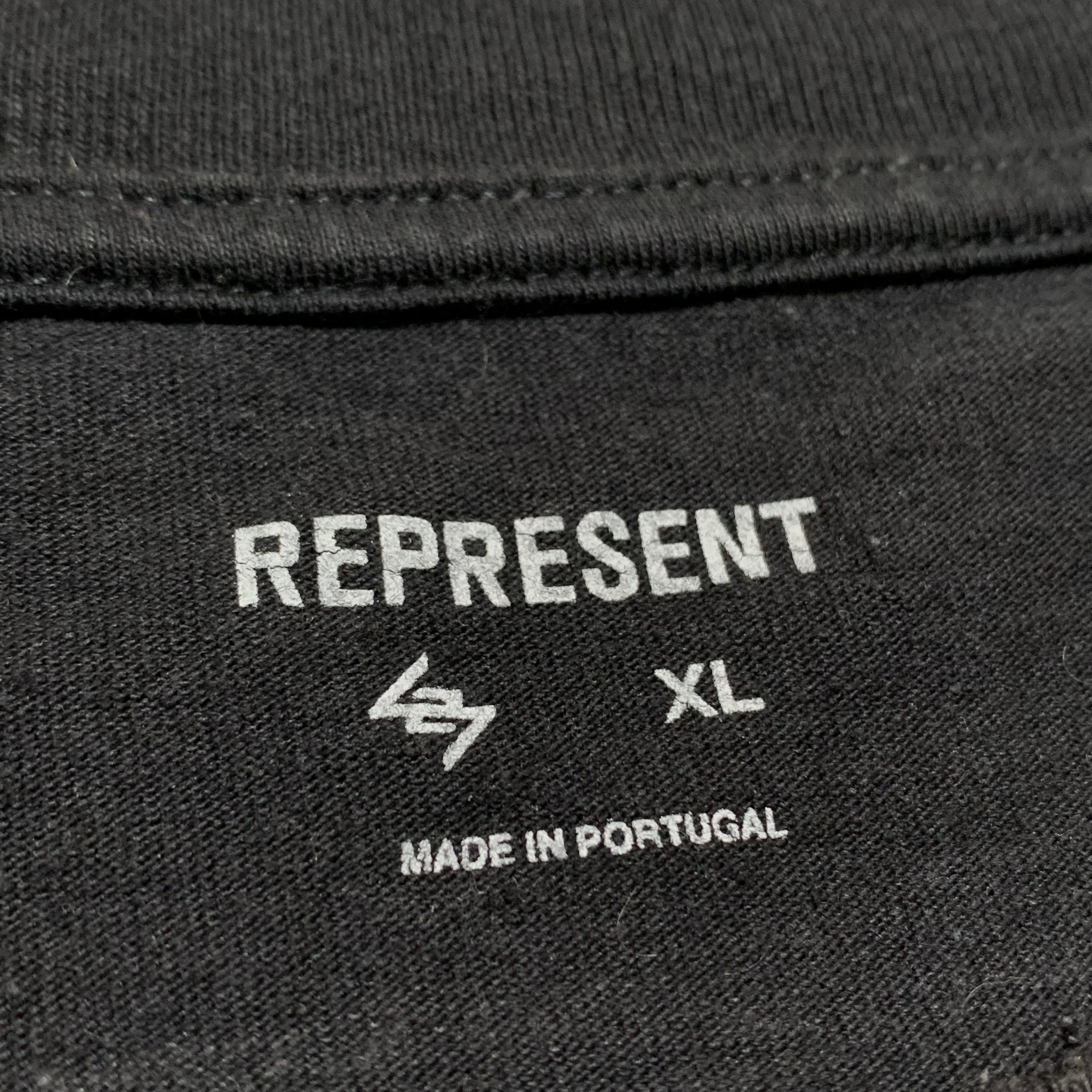 Represent XL Team 247 On The Shoulders Off Black Tee