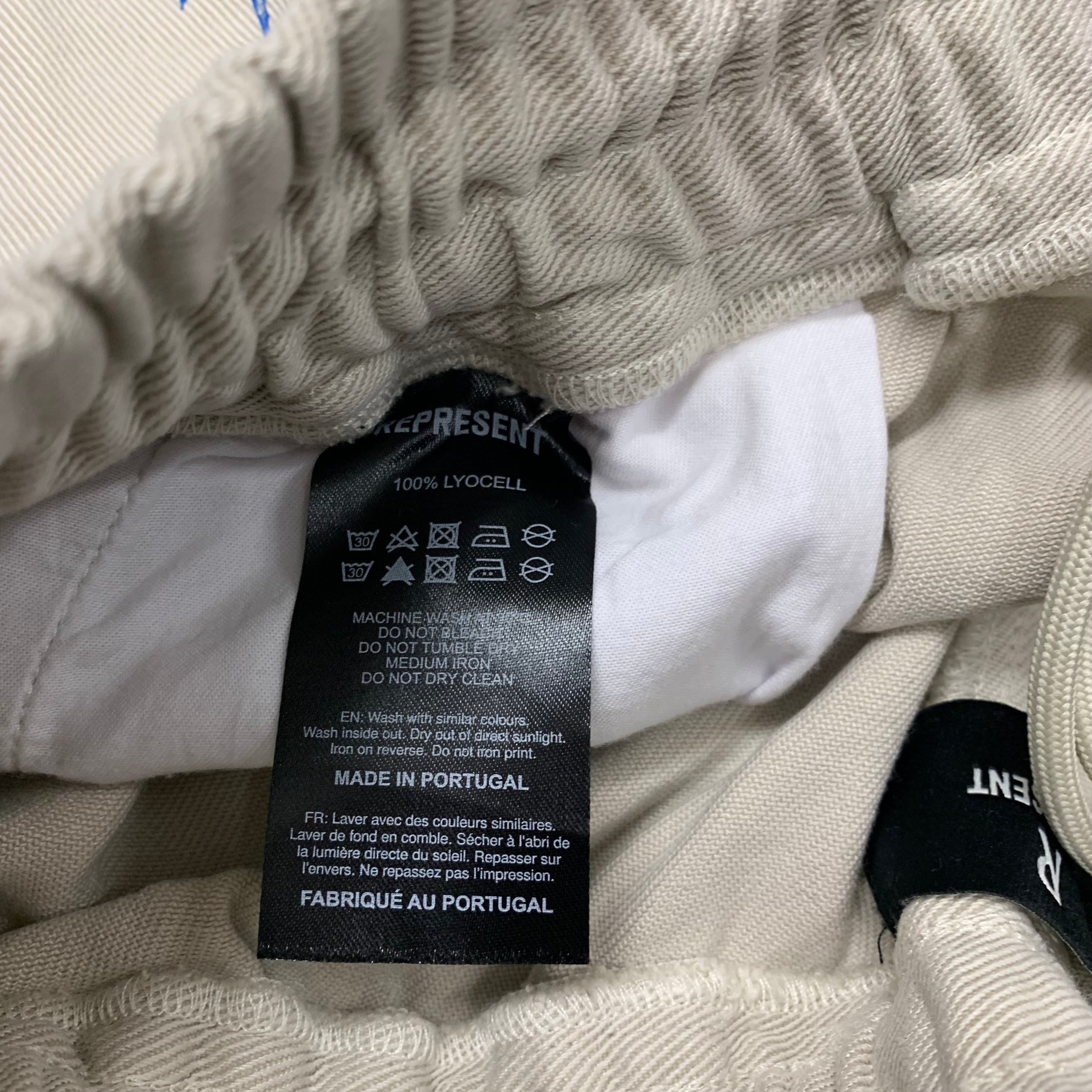 Represent Medium Shorts Icarus White Shorts Bottoms