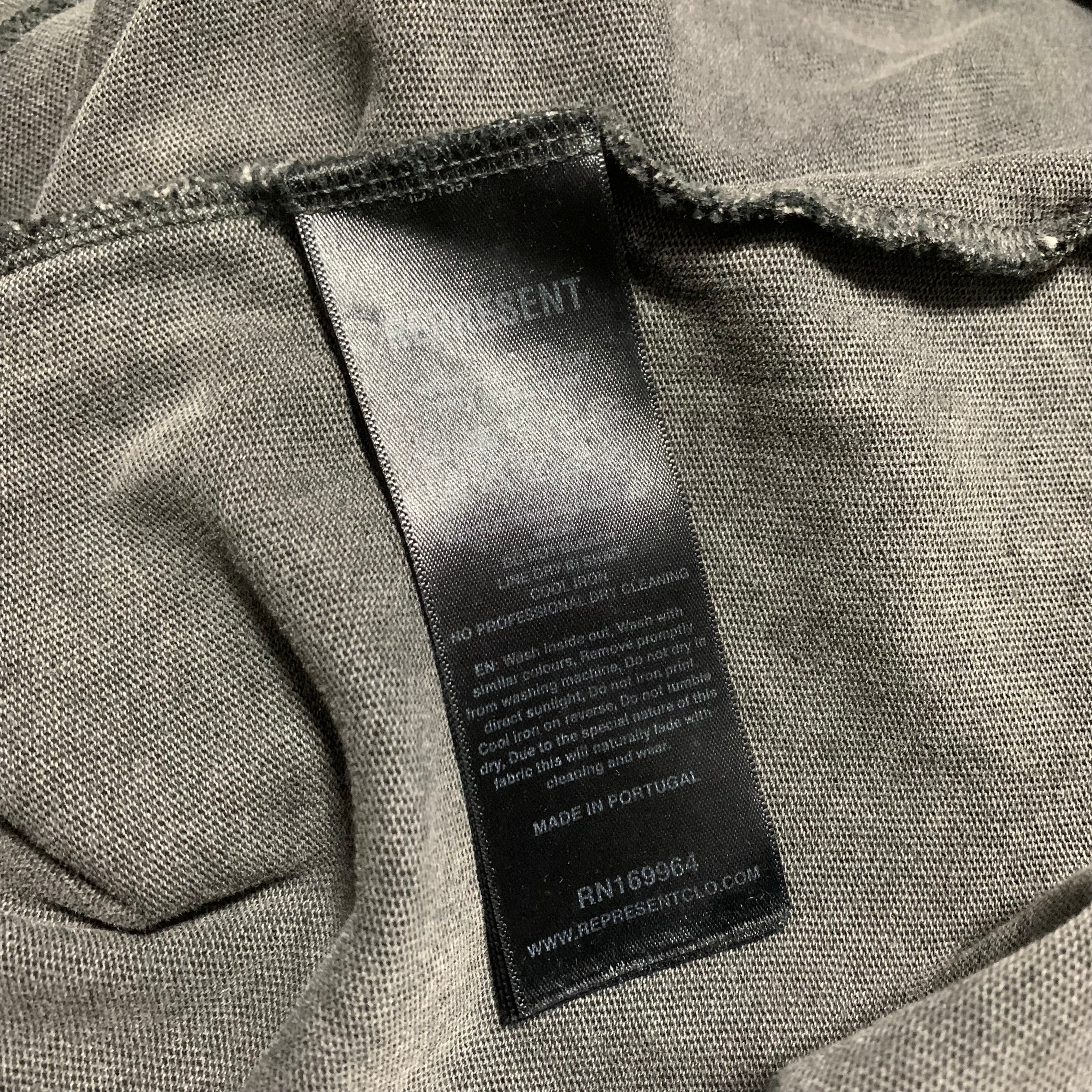 Represent Medium Thoroughbred Dog Vintage Black Tee