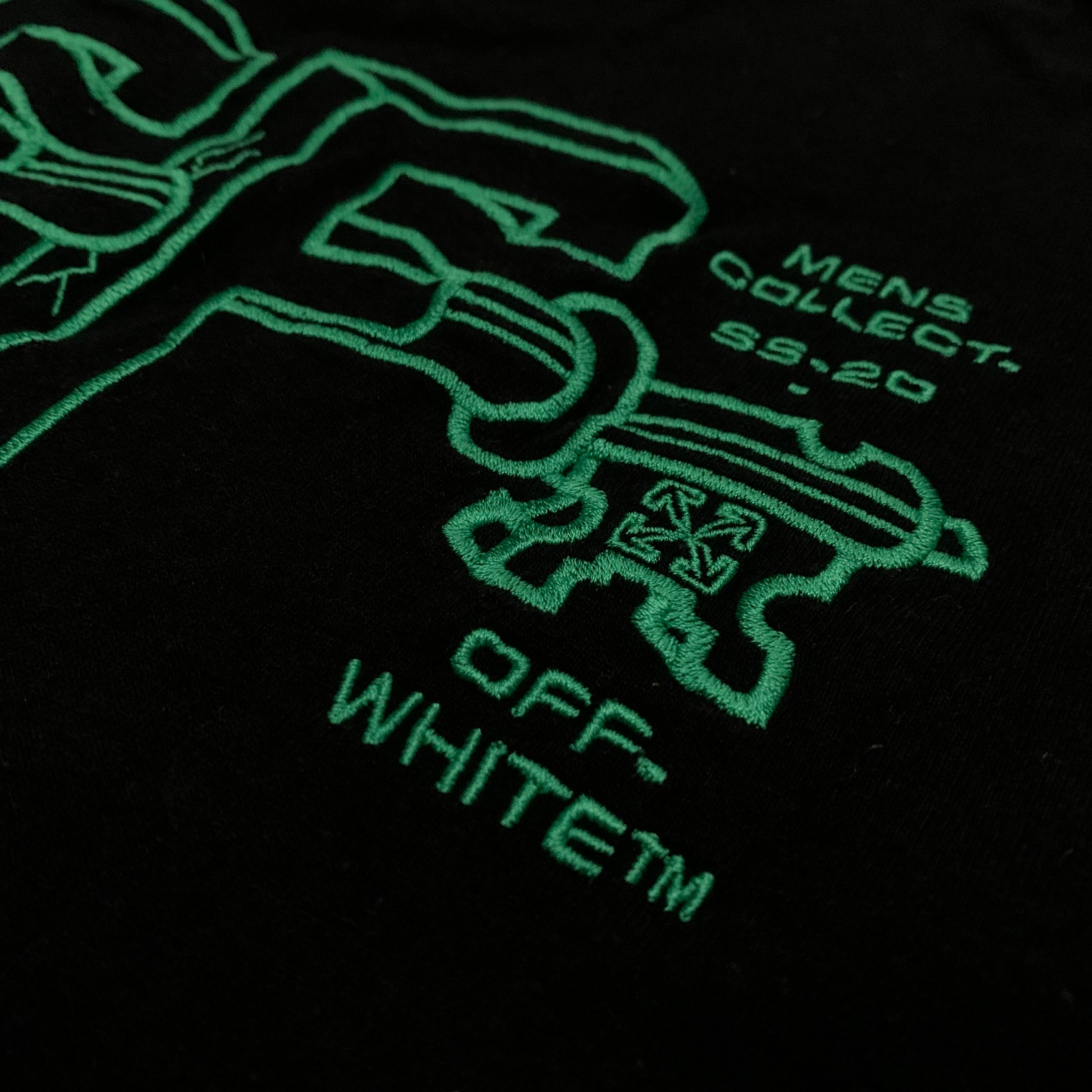 Off White Medium Universal Key Arrows Black Tee Virgil Abloh 'Plastic' 2020