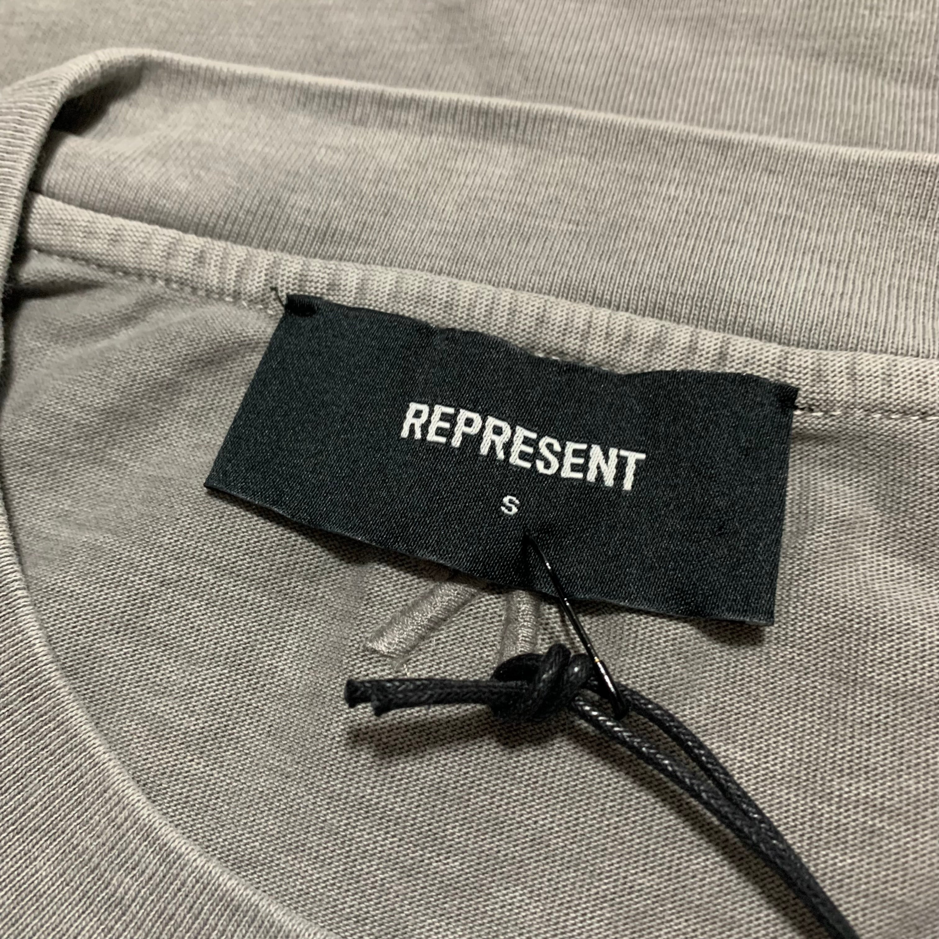 Represent Small Initial Small Ultimate Grey Tee