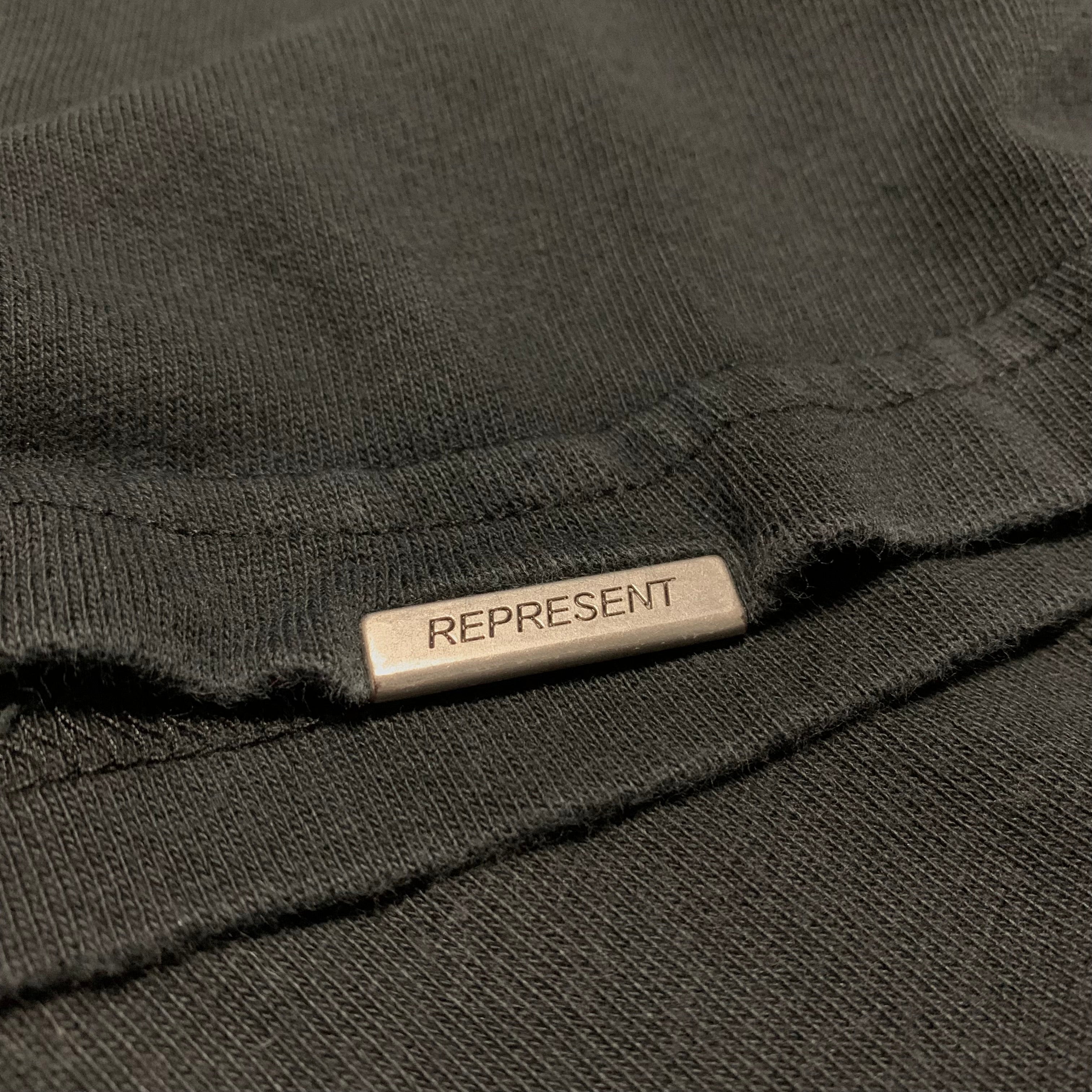 Represent Large Spirit Speed Black & White Tee