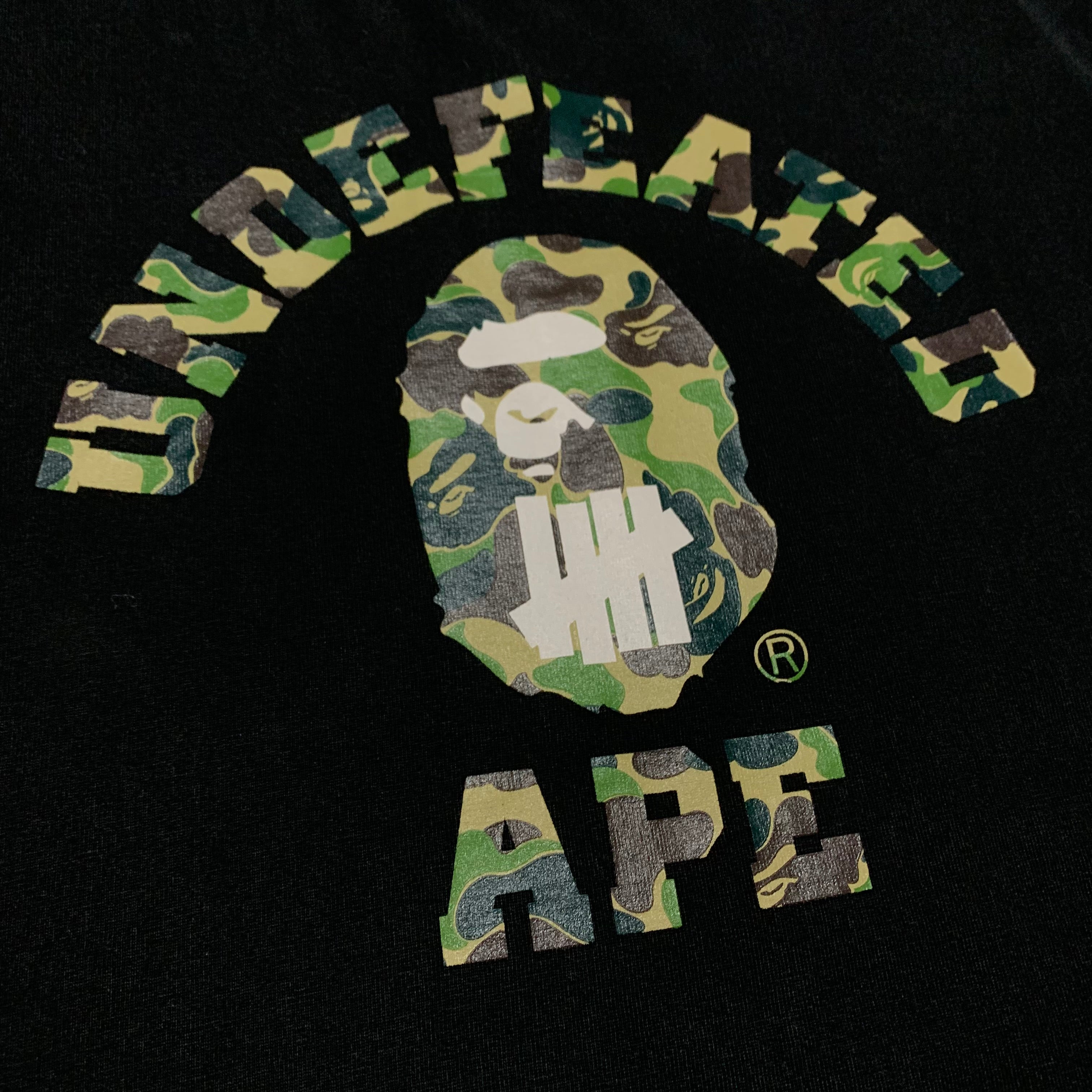 Bape Medium Undefeated Green ABC Camo Black Tee A Bathing Ape
