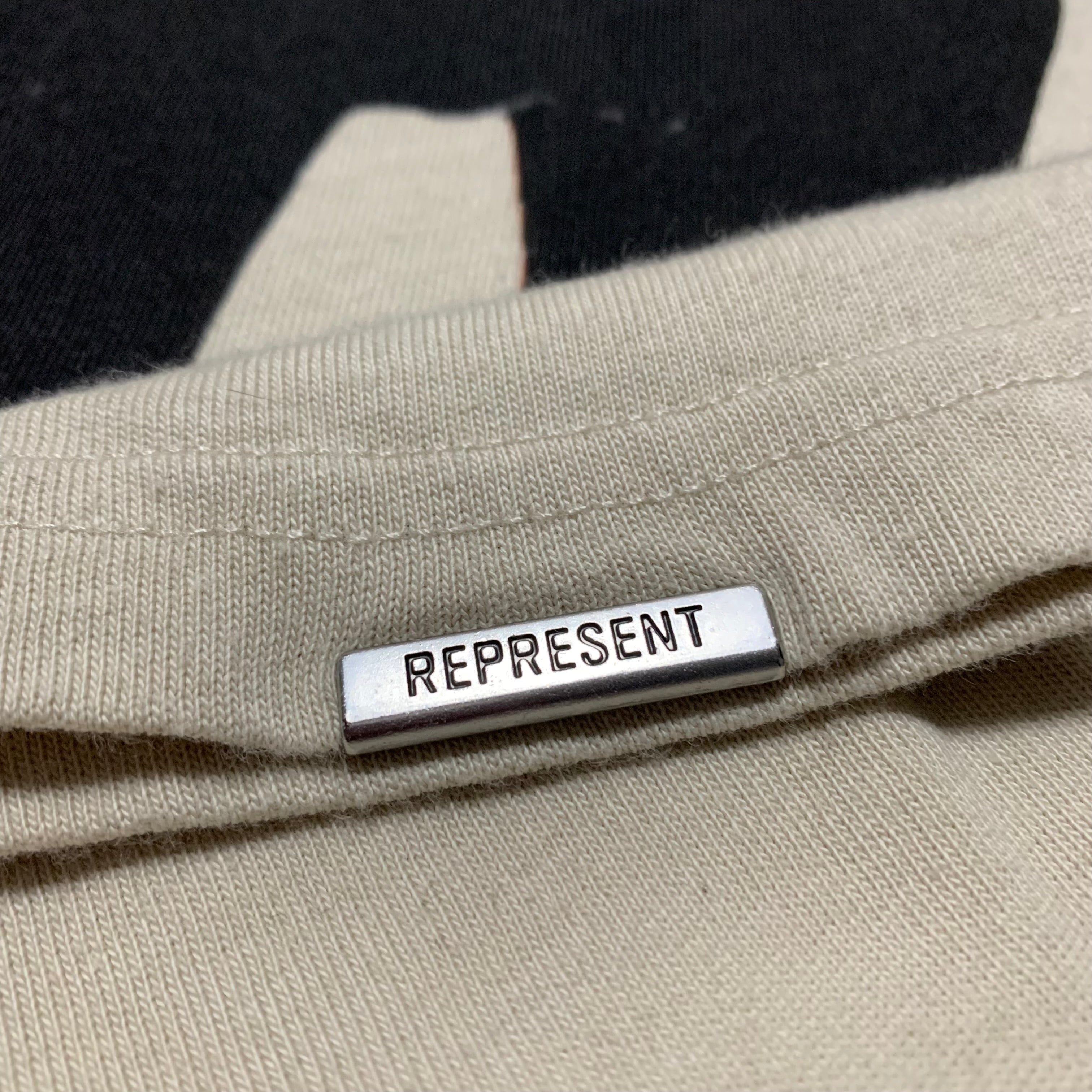 Represent Medium Thoroughbred Dog Vintage White Tee