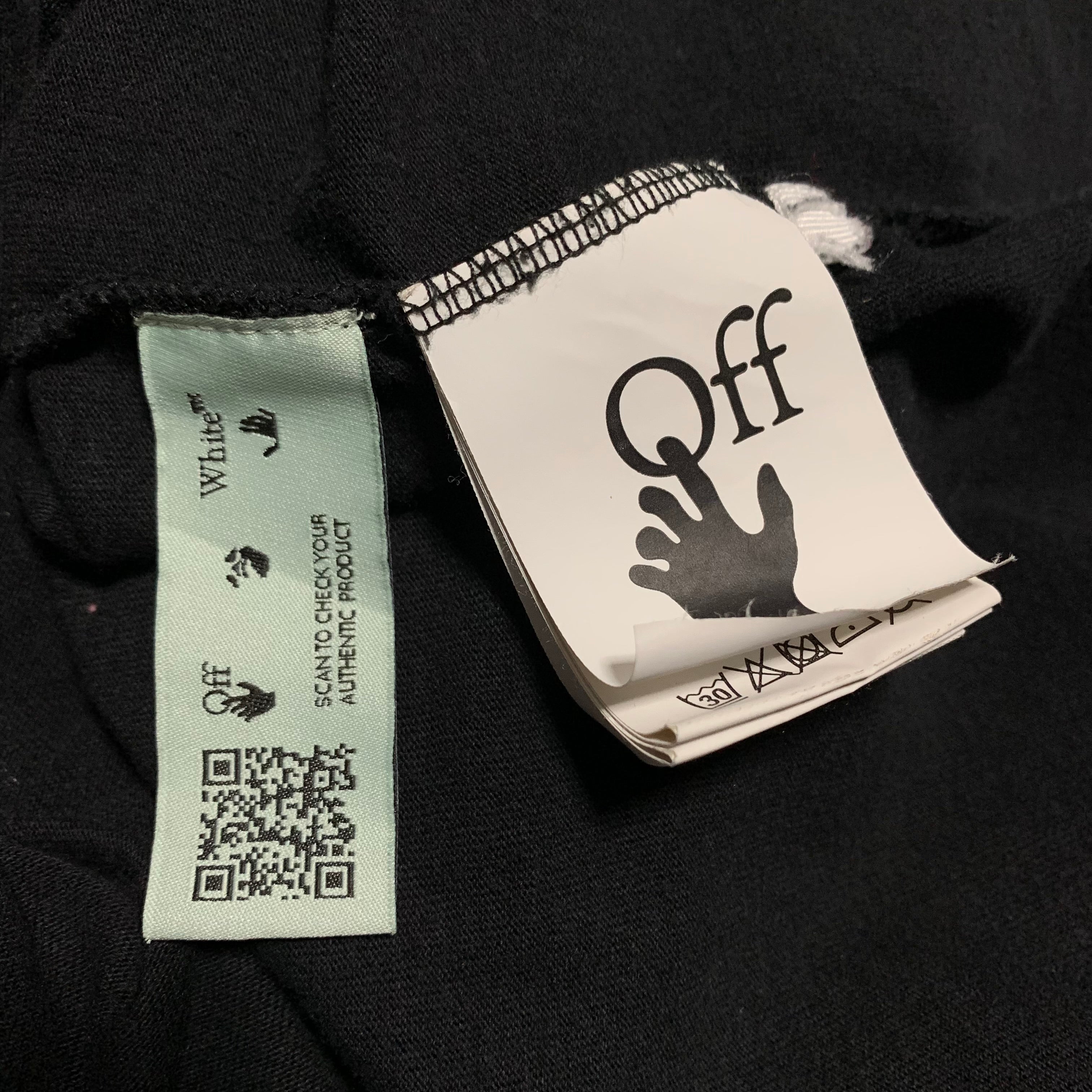 Off White Medium Caravaggio Arrows Black Tee Virgil Abloh