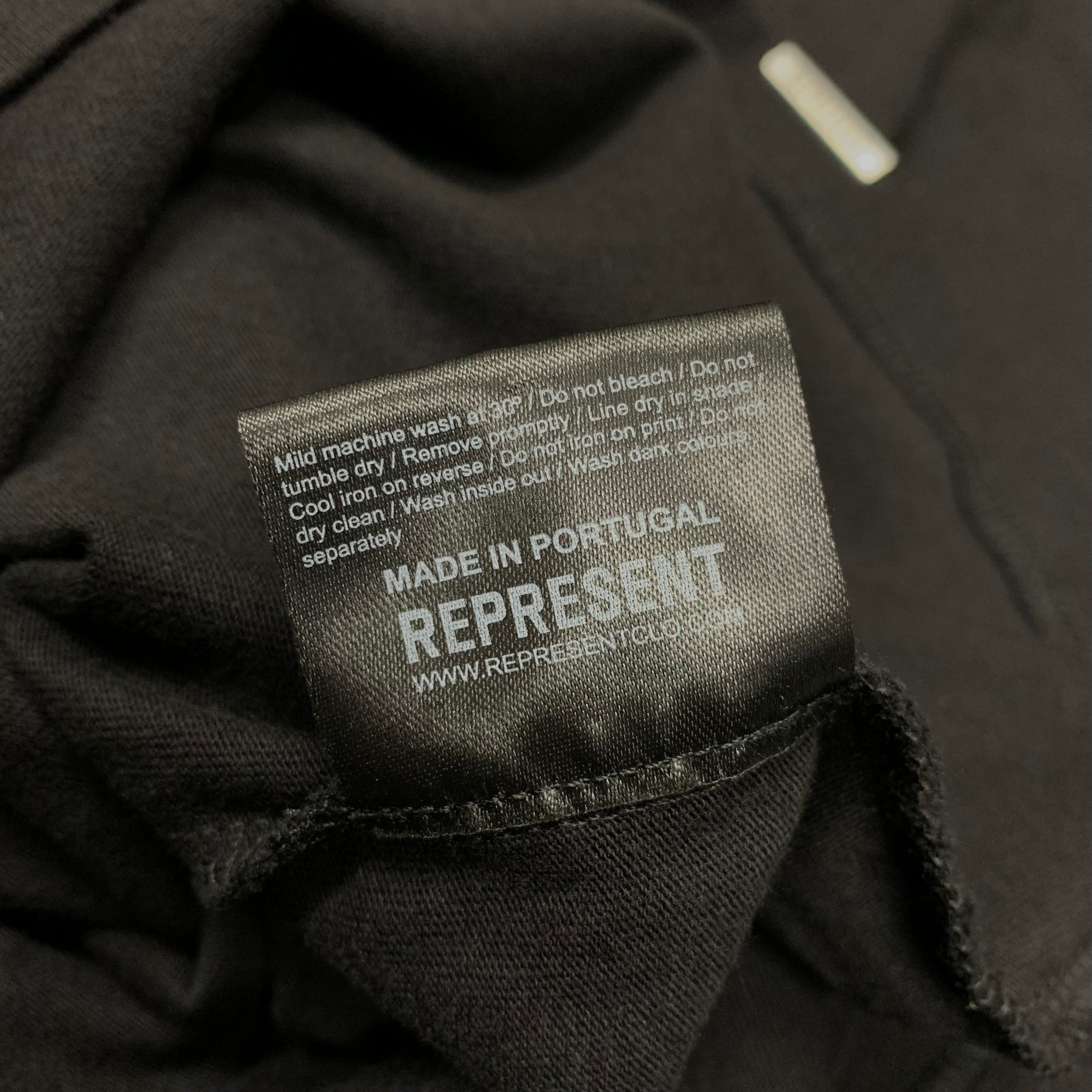 Represent Medium Tee Harrods Crest Black T-Shirt
