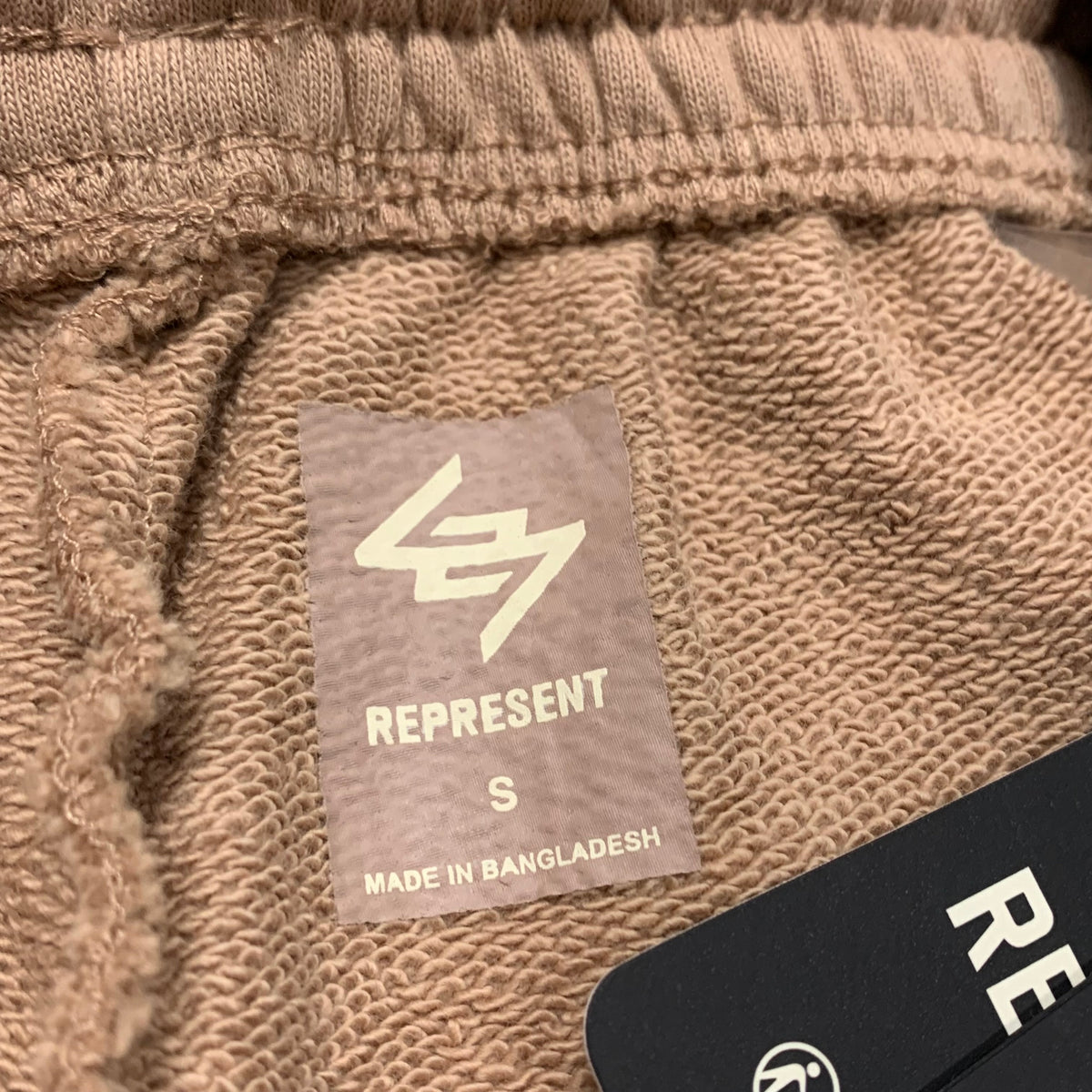 Represent Small Shorts Team 247 Clay Sweatpants Jogger Shorts
