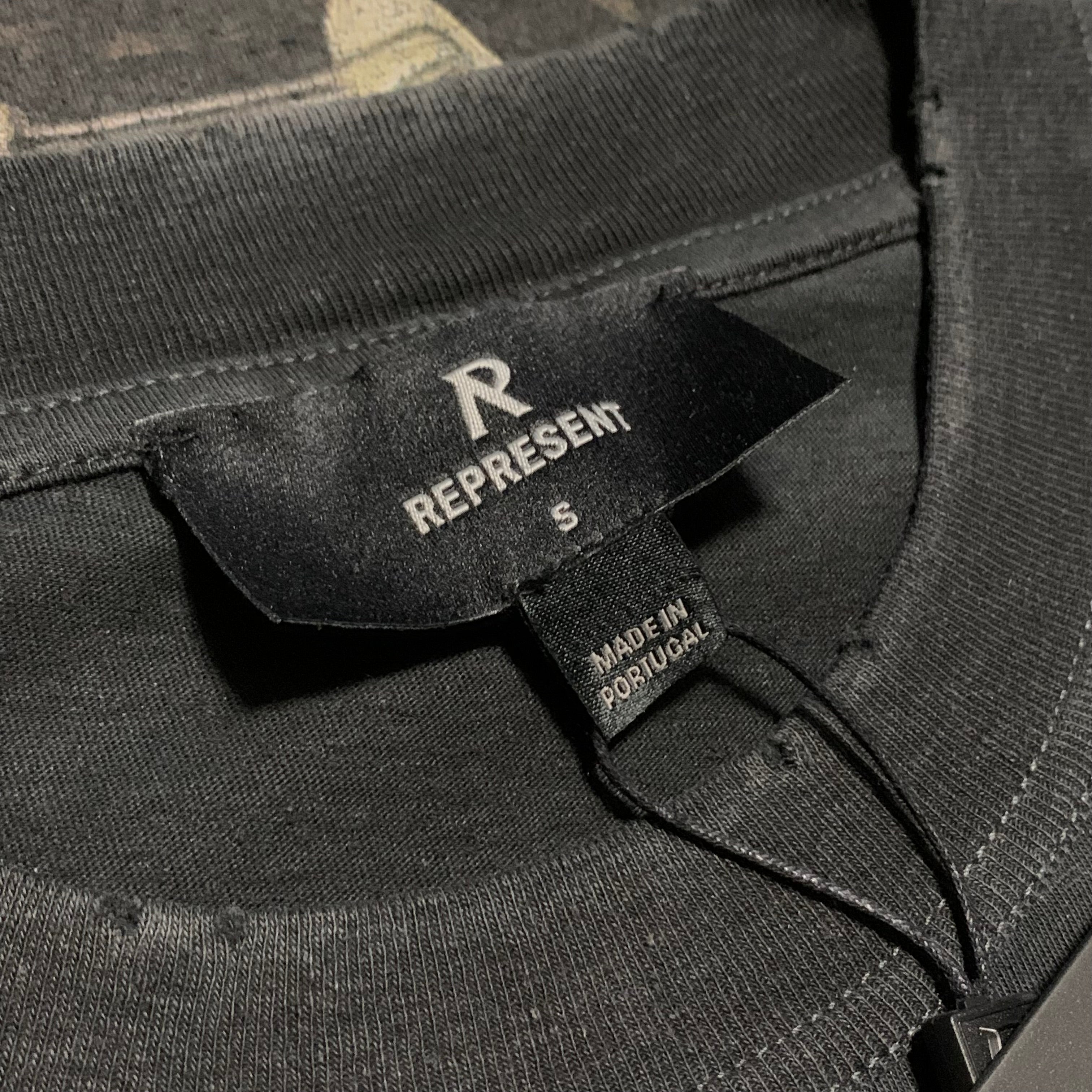 Represent Small Revere Manor Stained Black Tee