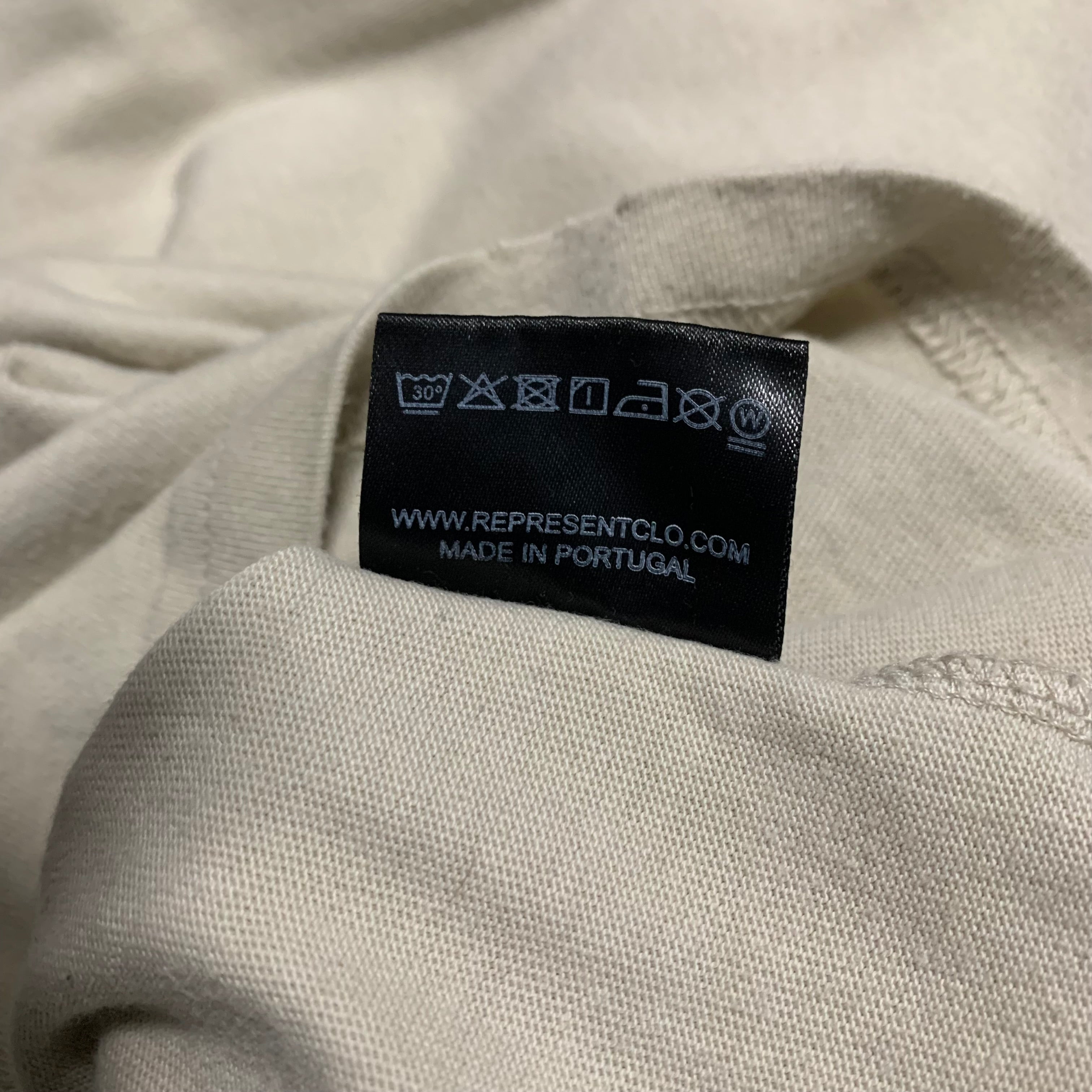 Represent Small Shark Vintage White Tee Only The Strong Survive