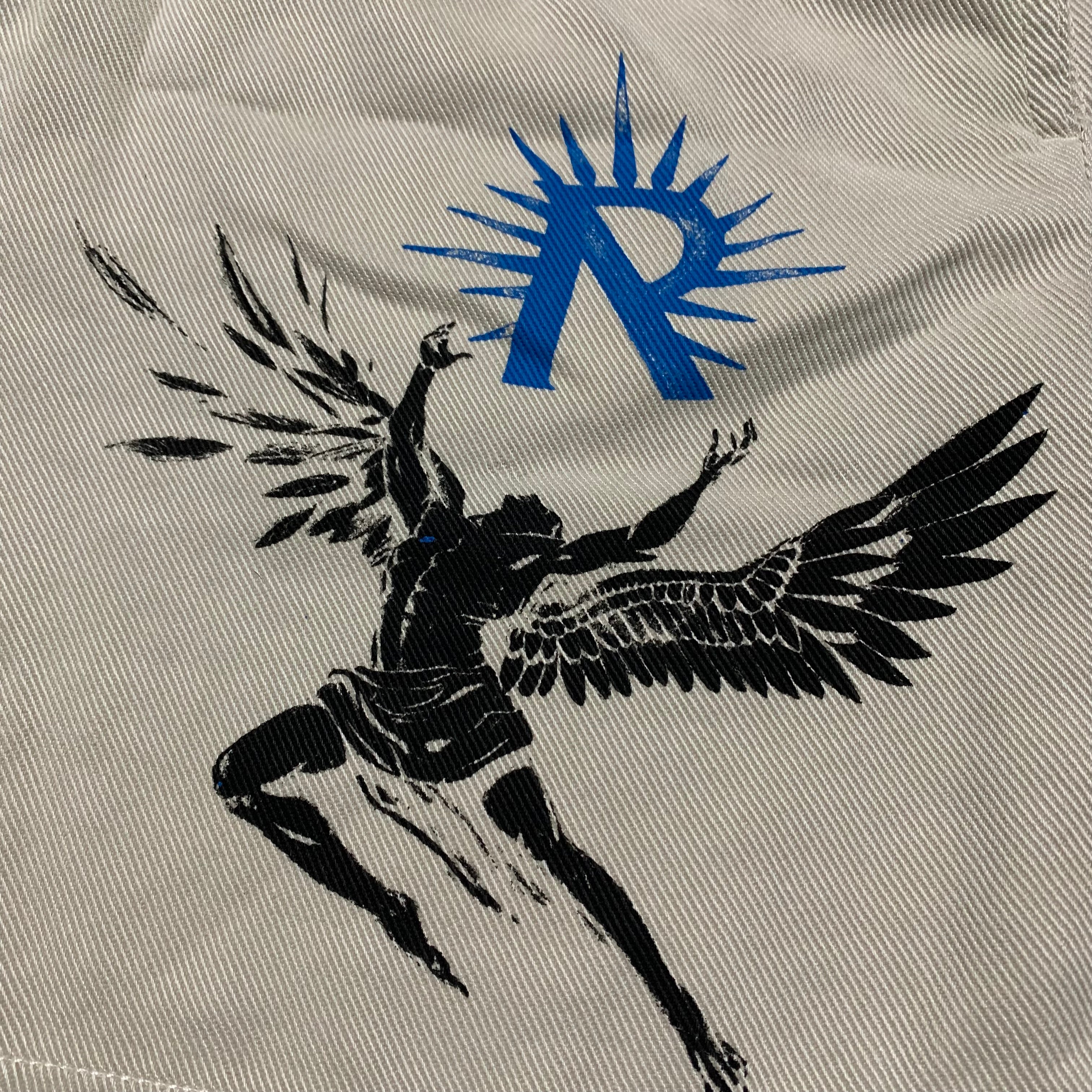 Represent Medium Shorts Icarus Off White Bottoms
