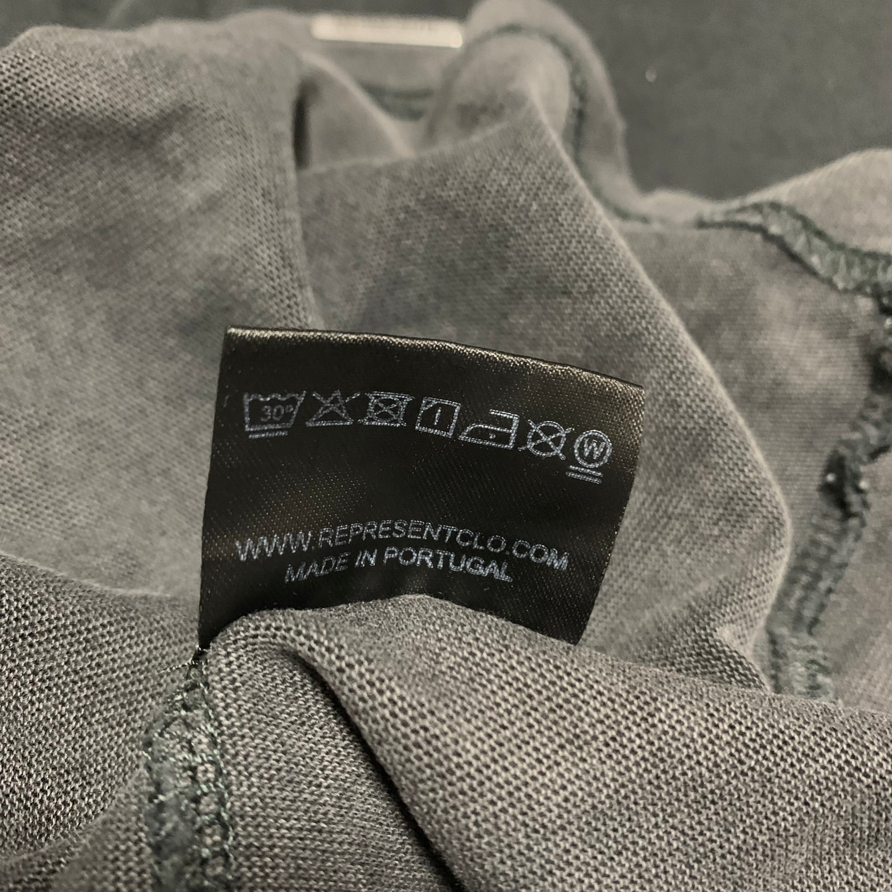 Represent Medium Shark Vintage Black Tee Only The Strong Survive