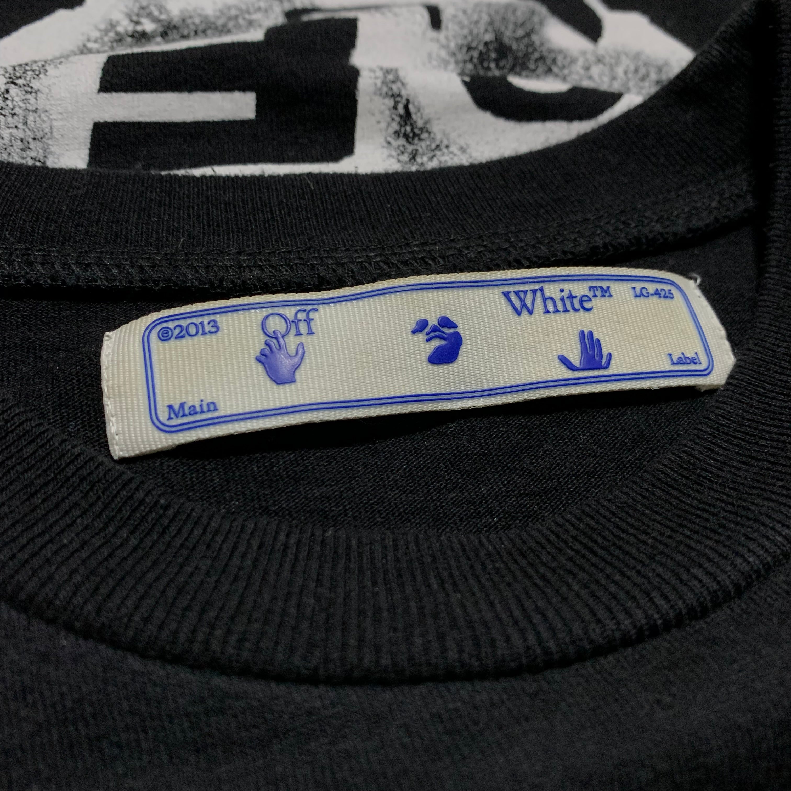 Off White XS Tee Pivot Fish Arrows Black T-Shirt Virgil Abloh